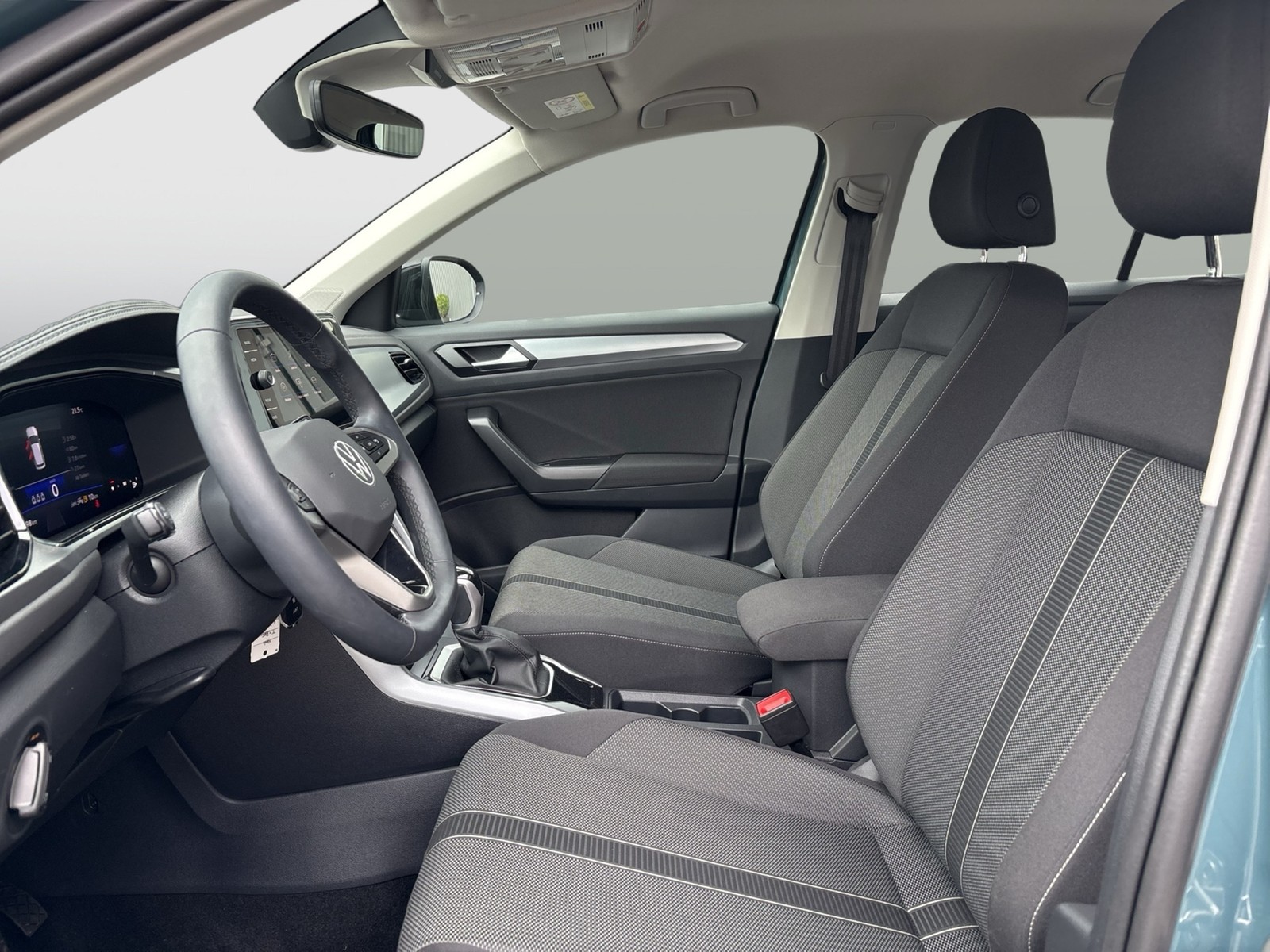 Volkswagen T-Roc 1.5 LIFE STANDHZ. NAVI ALU CARPLAY SITZHZ.