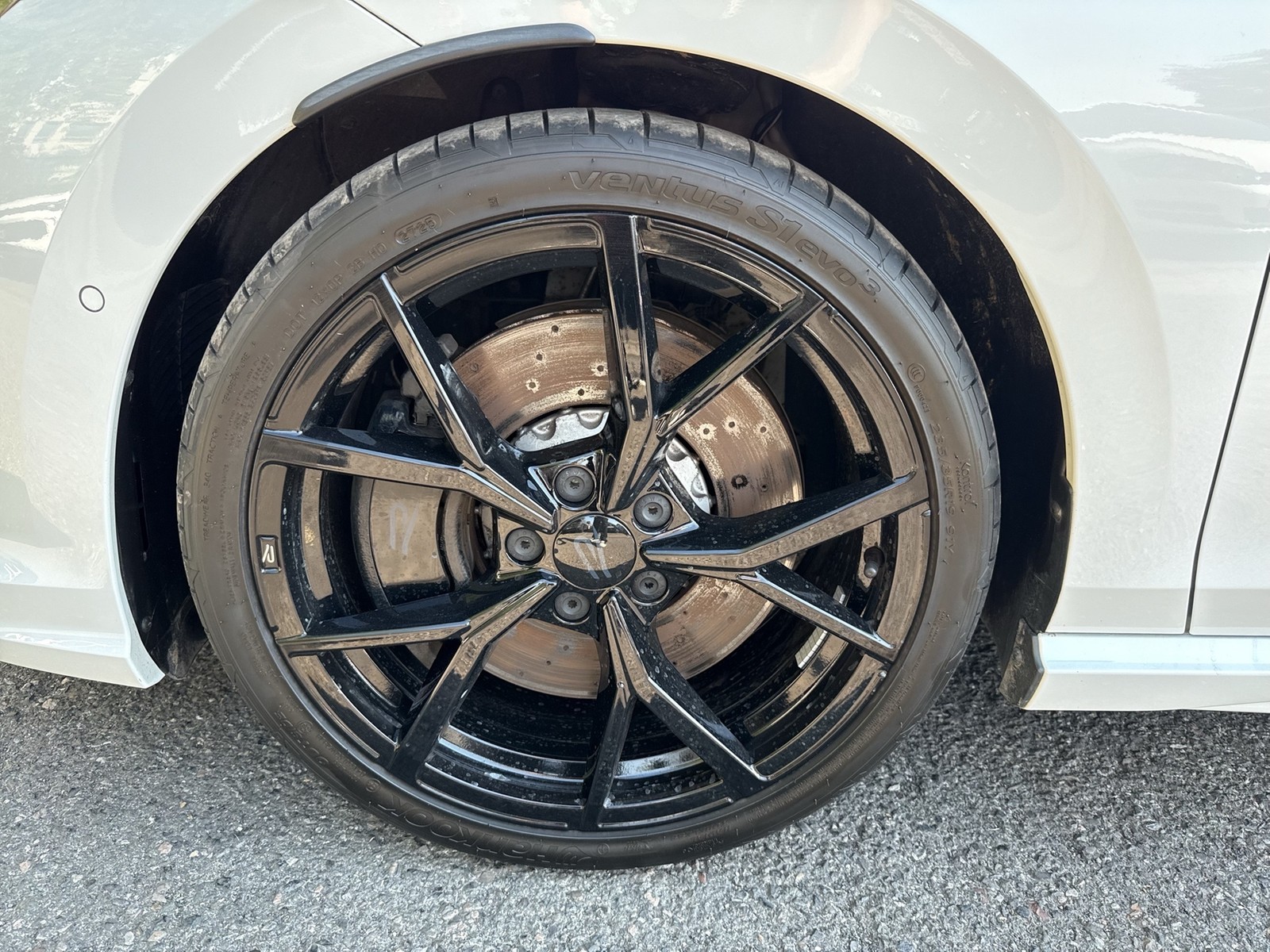 Volkswagen Golf VIII 2.0 R BLACK EDITION 4X4 PANO CAM LM19