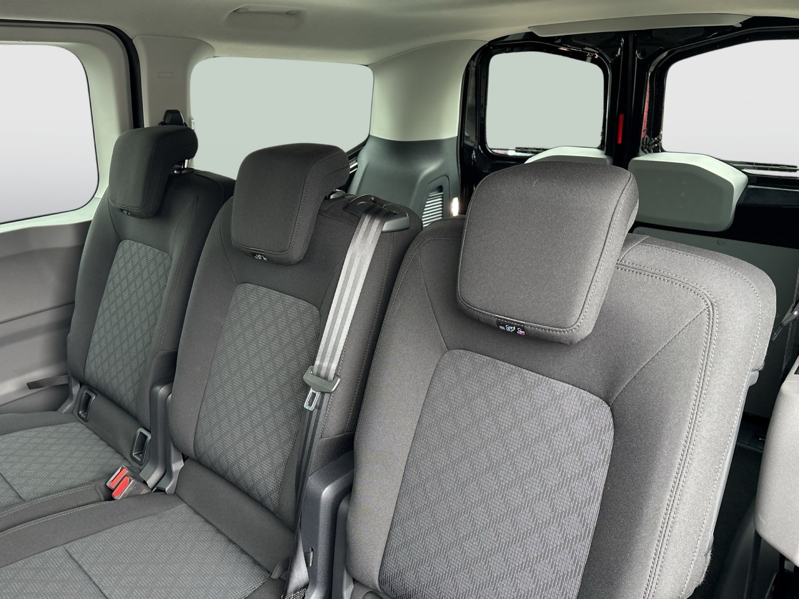 Volkswagen T7 Transporter 2.0 Kombi 4X4 AHK CAM ACC LM19