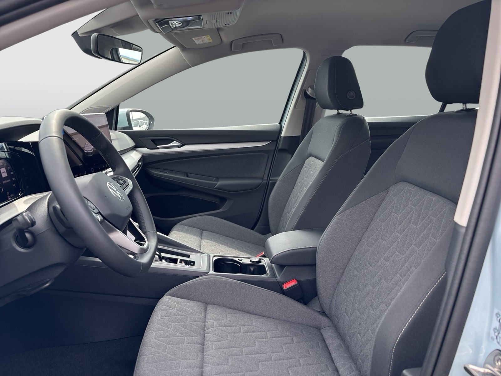 Volkswagen Golf VIII 1.5 eTSI LIFE ACC HEAD-UP NAVI CARPLAY