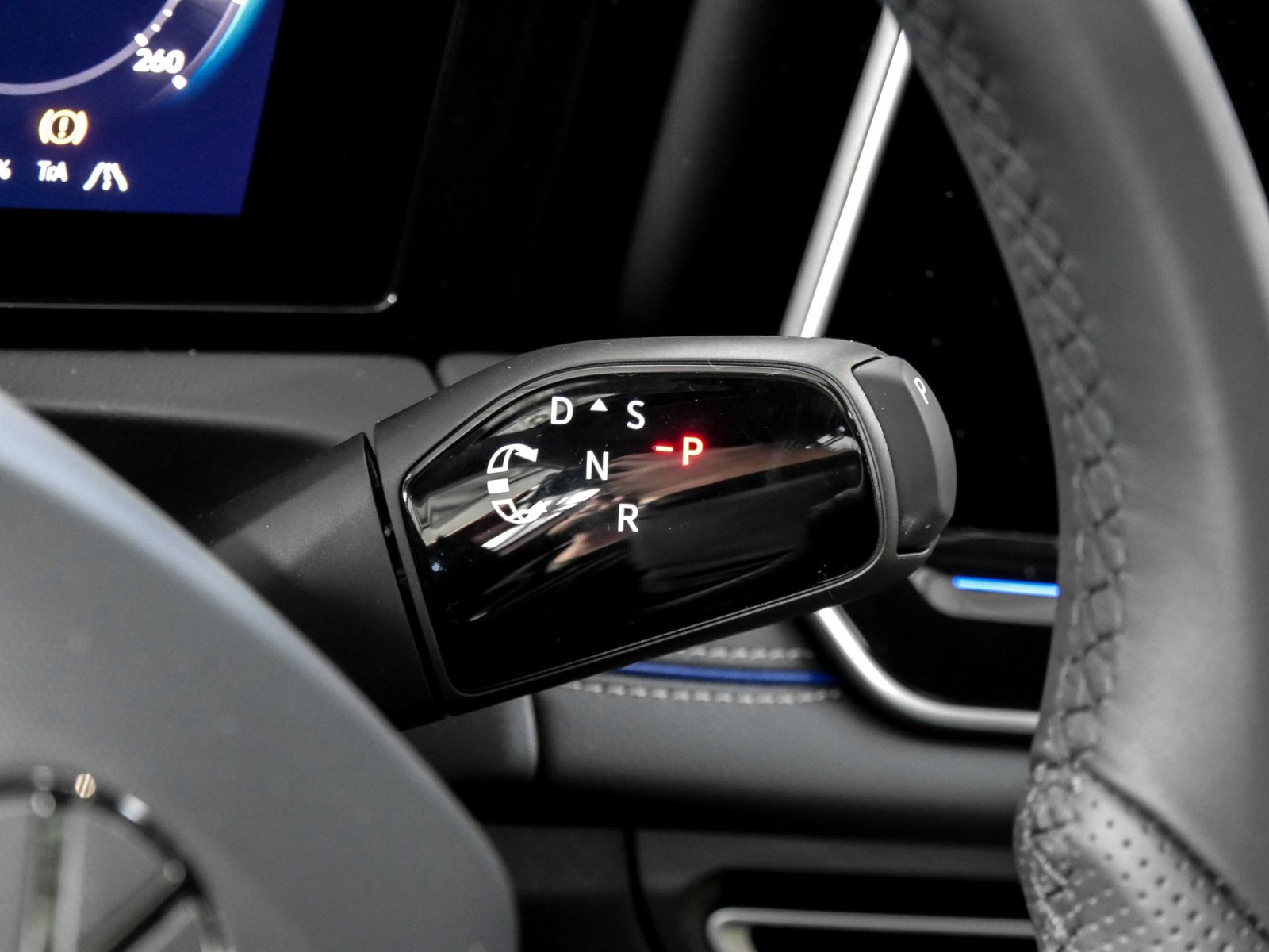 Volkswagen Tiguan 1.5 R-LINE DSG BLACKSTYLE PANO AHK LM20