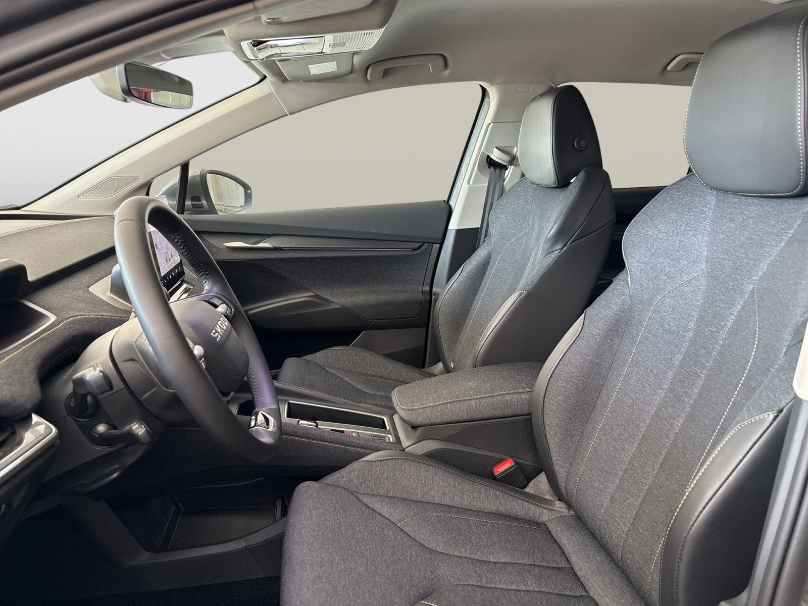 Skoda Elroq 85 LOFT WÄRMEPUMPE AHK CAM ACC LM19 NAVI