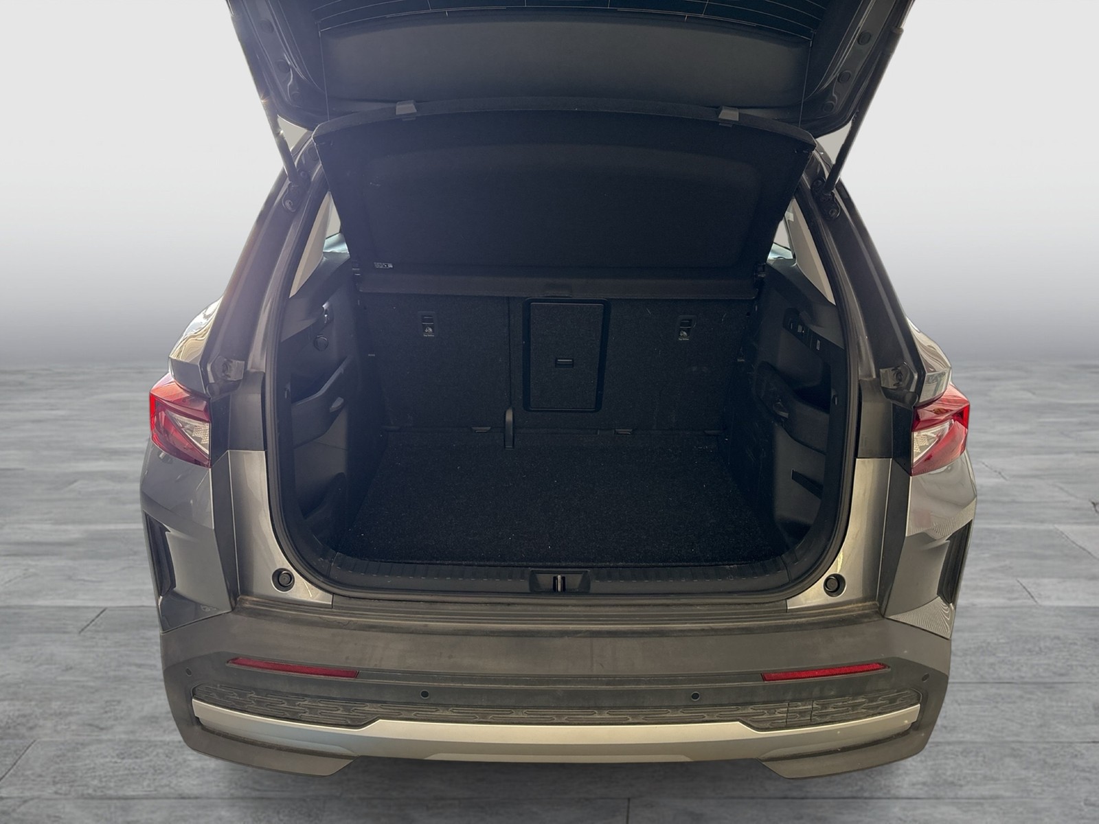 Skoda Elroq 85 LOFT WÄRMEPUMPE AHK CAM ACC LM19 NAVI