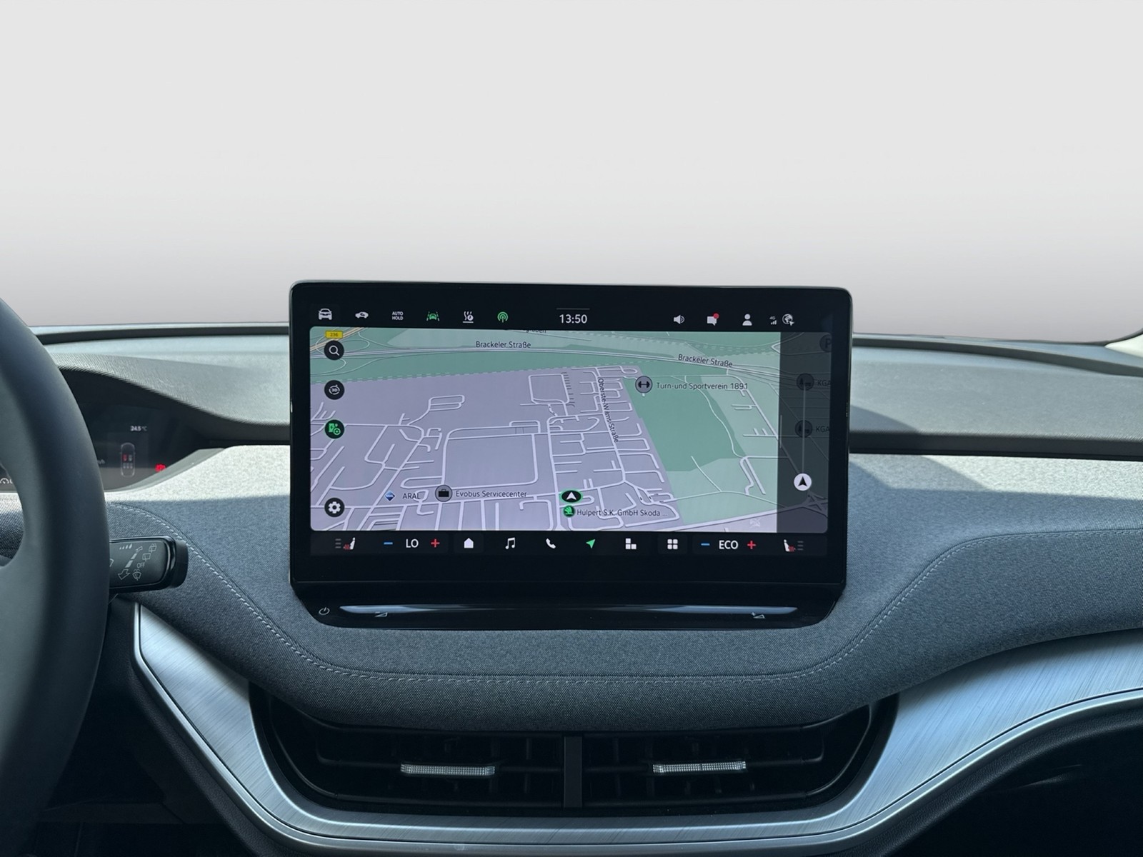 Skoda Enyaq 85 LOFT WÄRMEPUMPE AHK CAM ACC LM20 NAVI