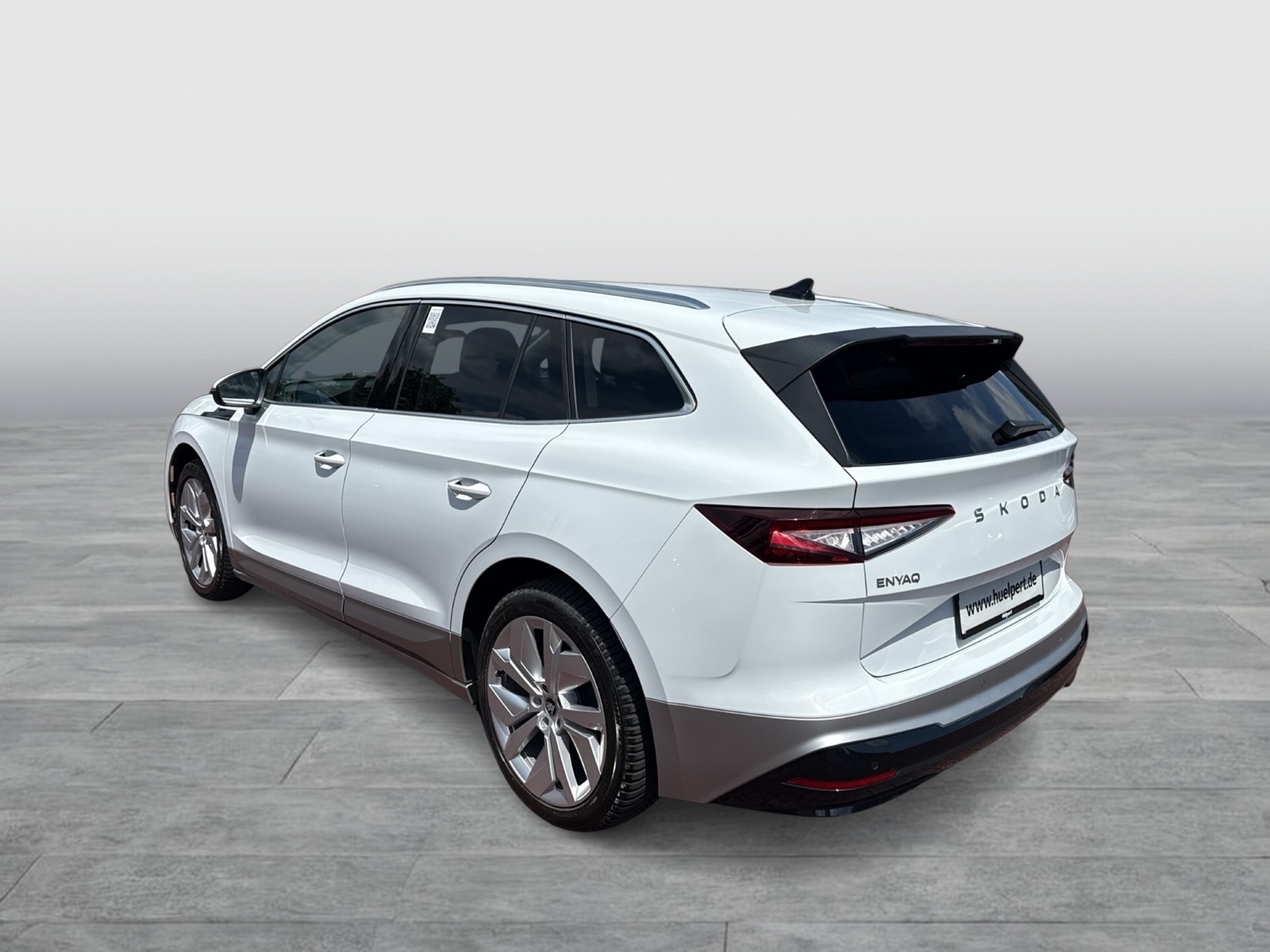 Skoda Enyaq 85 LOFT WÄRMEPUMPE AHK CAM ACC LM20 NAVI