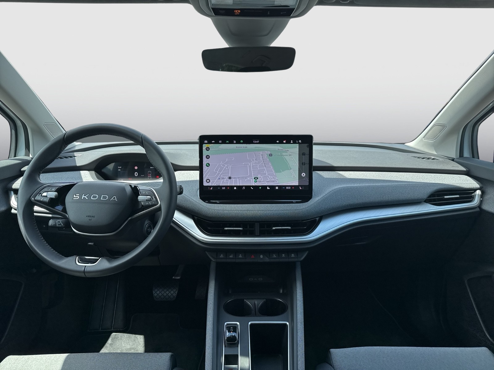 Skoda Enyaq 85 LOFT WÄRMEPUMPE AHK CAM ACC LM20 NAVI