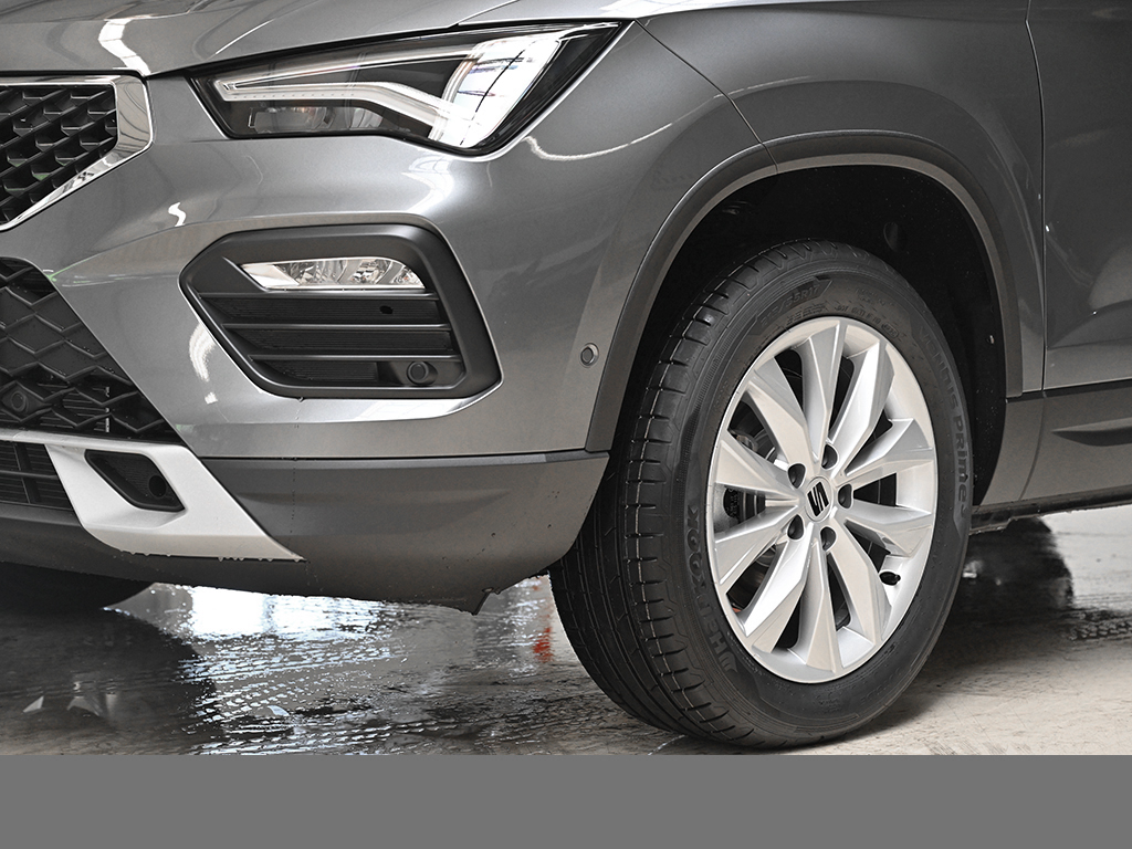 Seat Ateca 2.0 ROAD EDITION DSG AHK CAM eKLAPPE NAVI