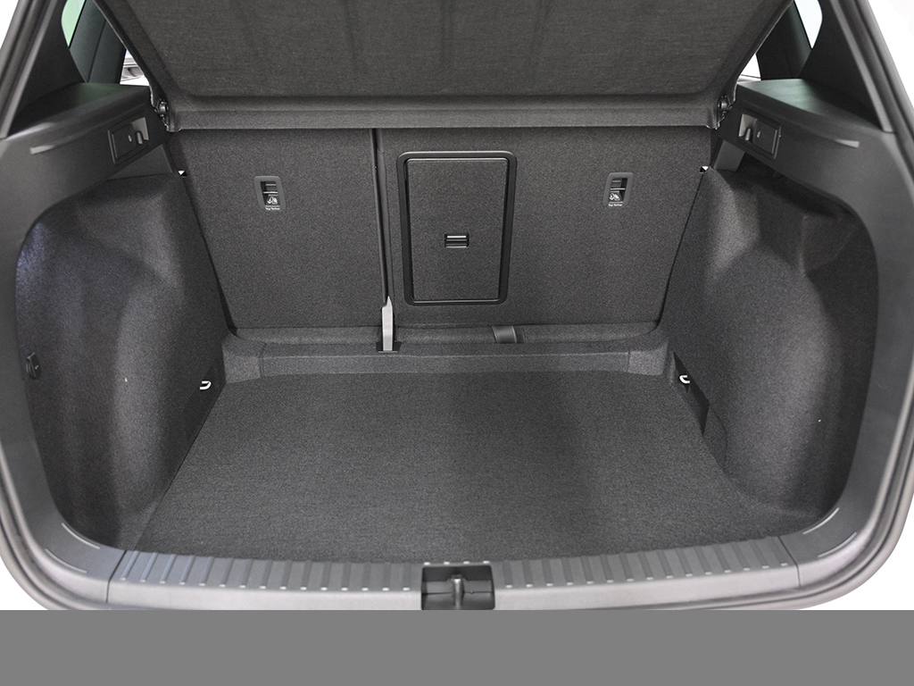 Cupra Ateca 1.5 DSG PANO eKLAPPE NAVI CAM SITZHZG LM19