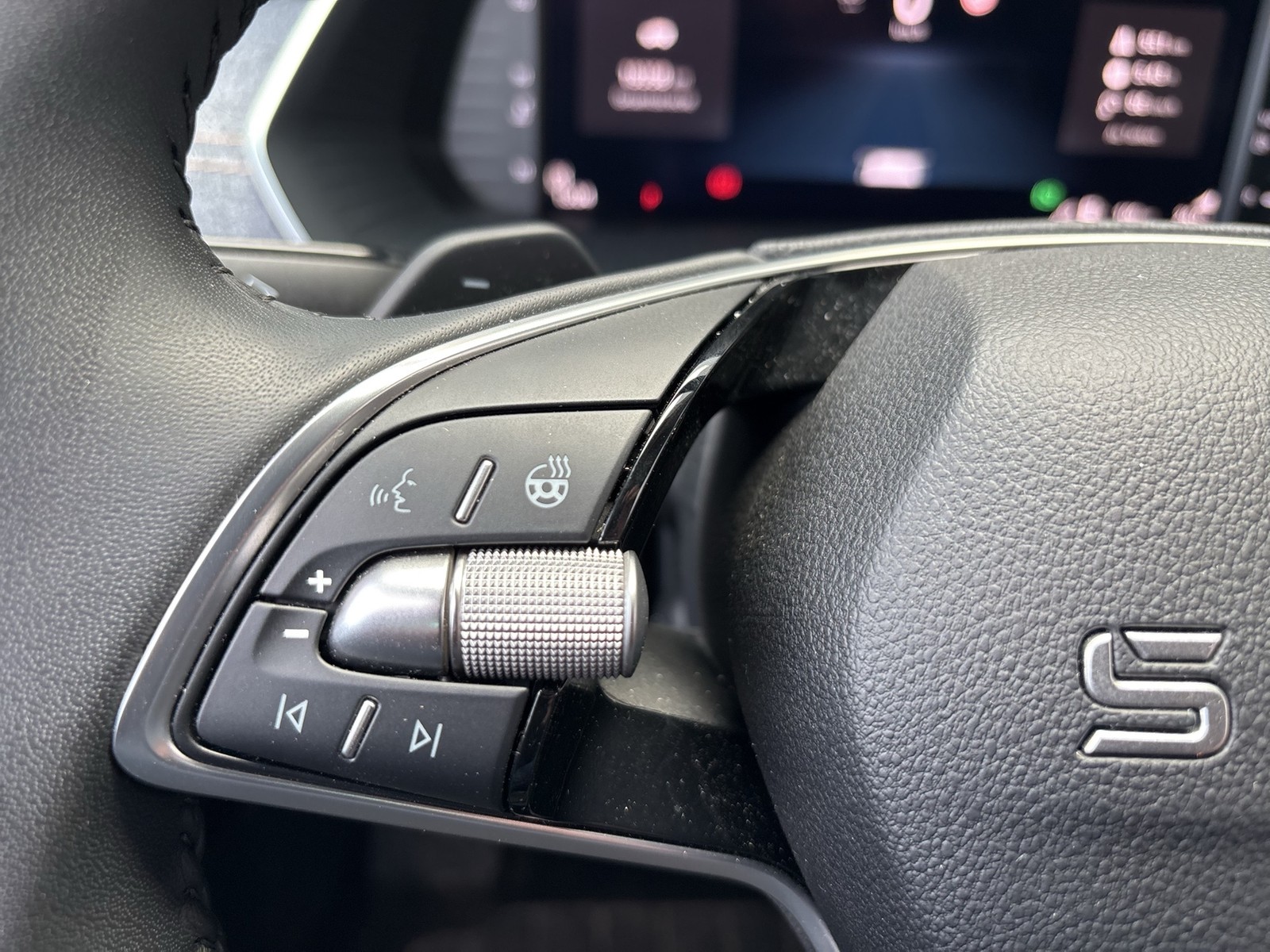 Skoda Octavia Combi 2.0 TOUR CANTON 360°CAM ACC MATRIX