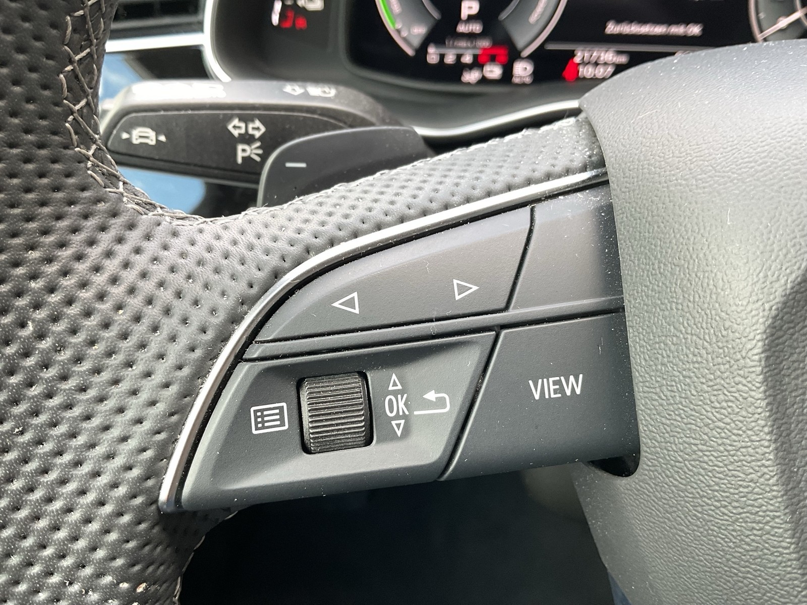 Audi Q7 quattro HYBRID S LINE LASERLICHT TV PANO 22"