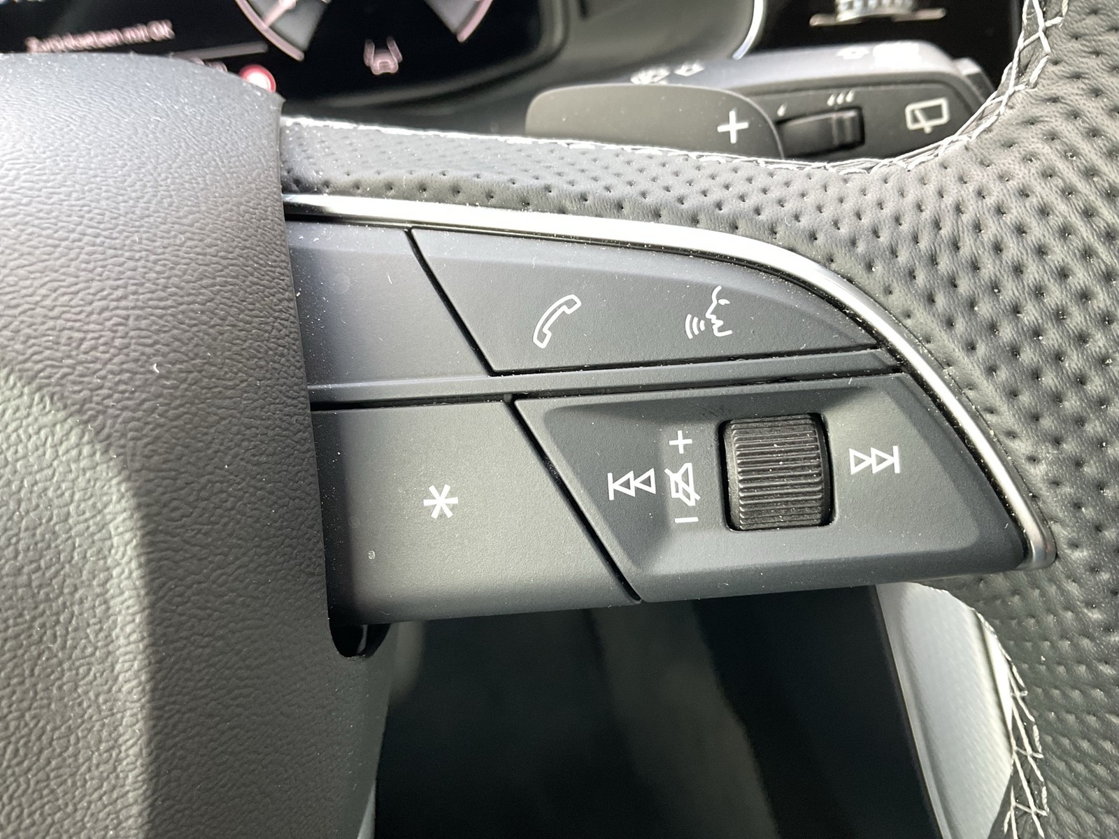 Audi Q7 quattro HYBRID S LINE LASERLICHT TV PANO 22"
