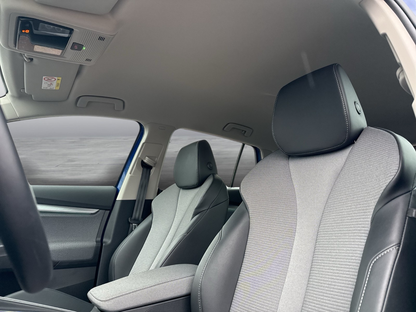 Skoda Enyaq 50 LOFT CAM LM19 NAVI LED KEYLESS-GO KLIMA