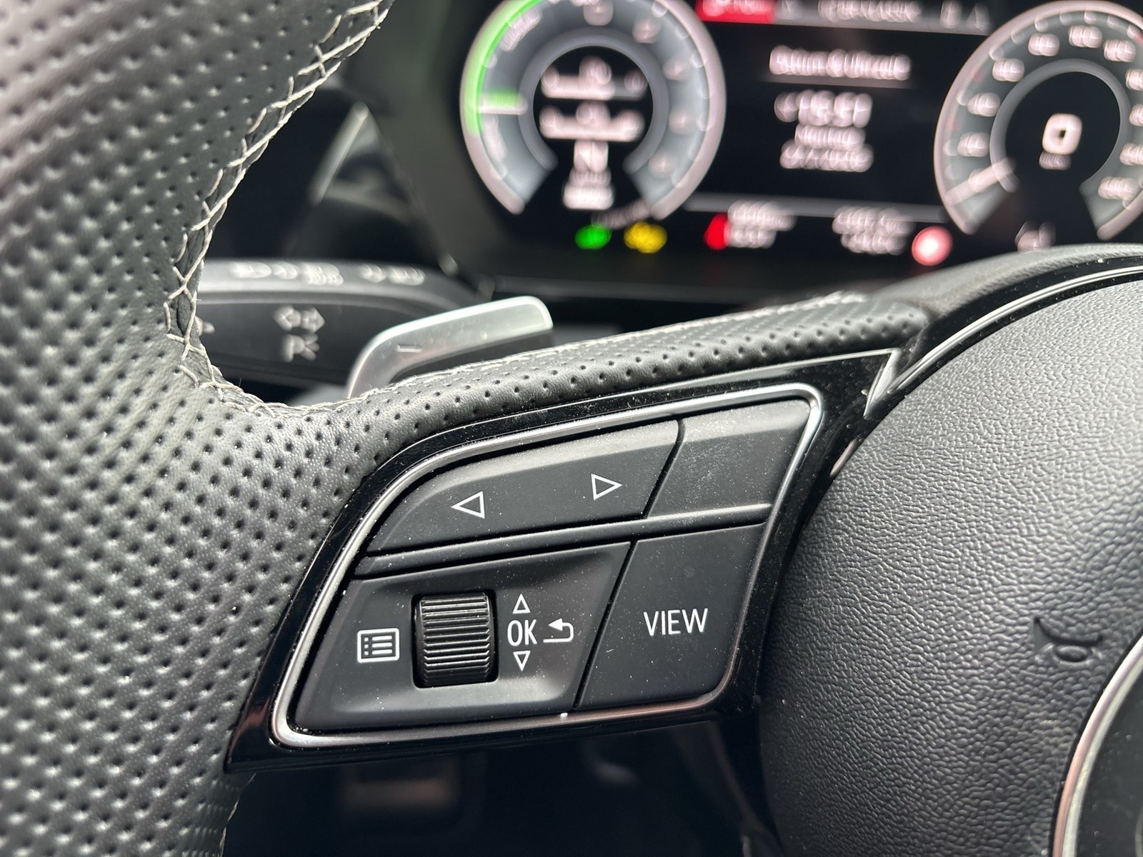 Audi A3 allstreet 40 HYBRID S LINE SONOS AHK CAM ACC