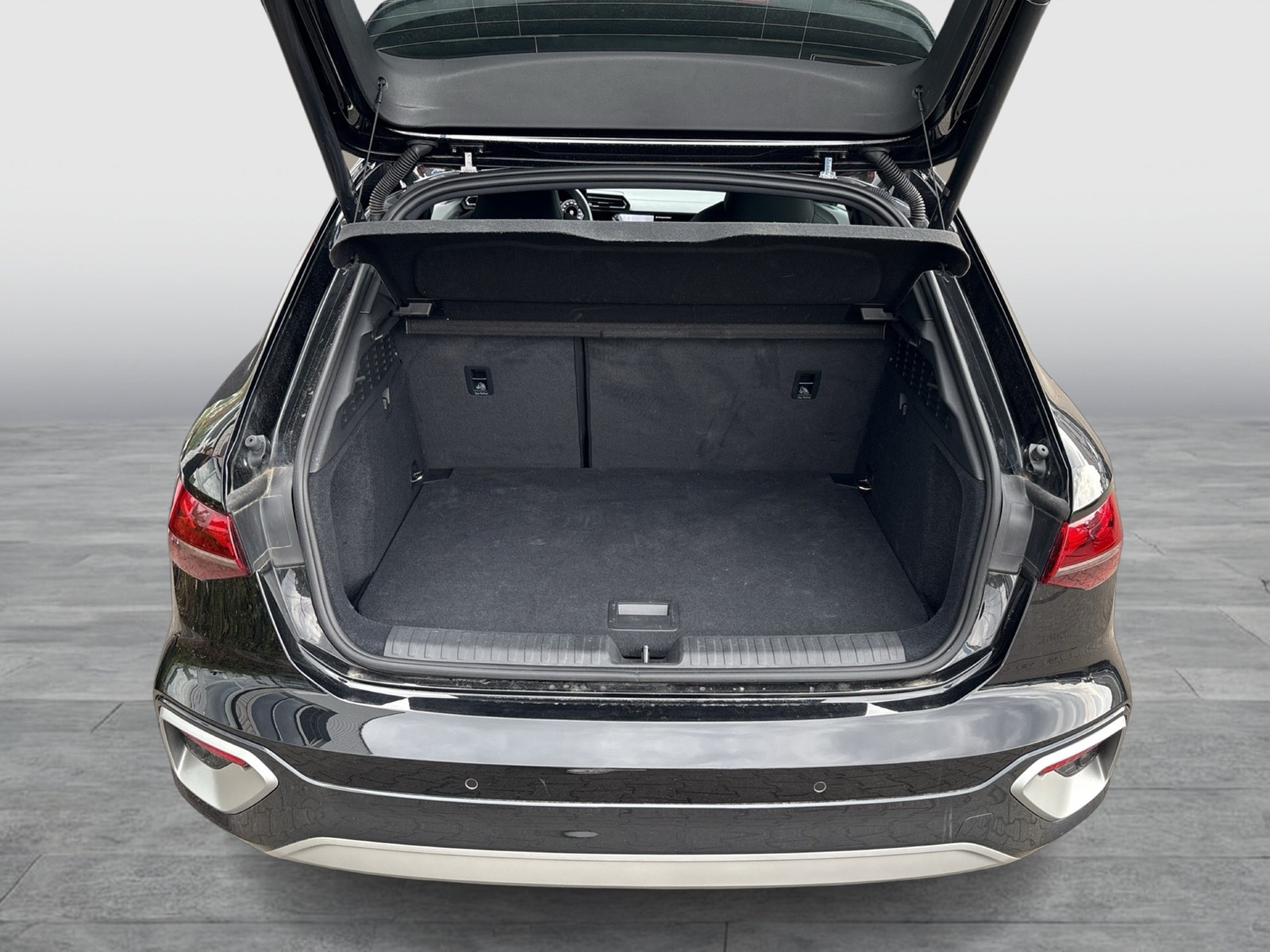 Audi A3 allstreet 40 HYBRID S LINE SONOS AHK CAM ACC
