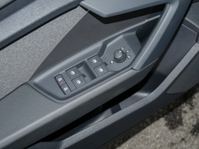 Audi A3 35 NAVI+ SITZHZ ALU CARPLAY TEMPOMAT EINPARKH