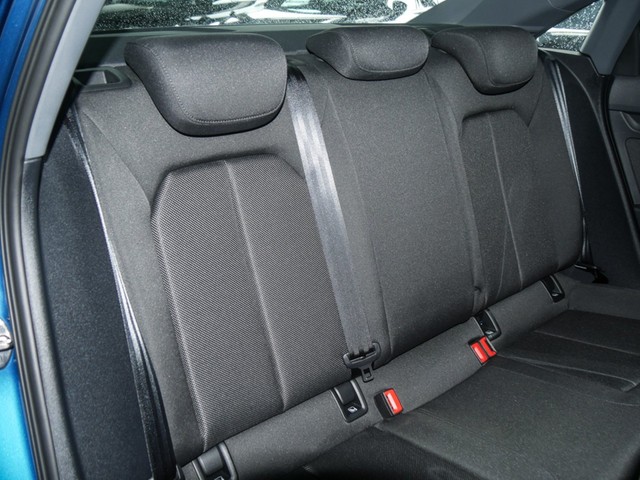 Audi A3 35 NAVI+ SITZHZ ALU CARPLAY TEMPOMAT EINPARKH