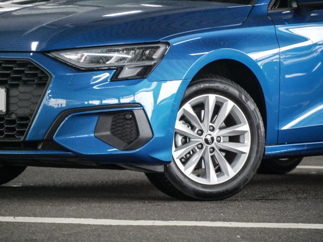 Audi A3 35 NAVI+ SITZHZ ALU CARPLAY TEMPOMAT EINPARKH