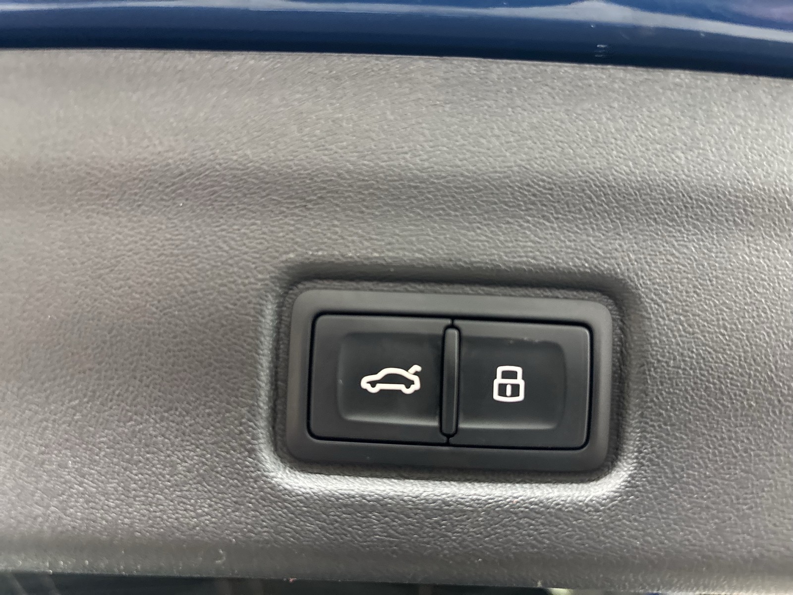 Audi Q6 e-tron quattro S LINE TECHPRO PANO B&O 20"