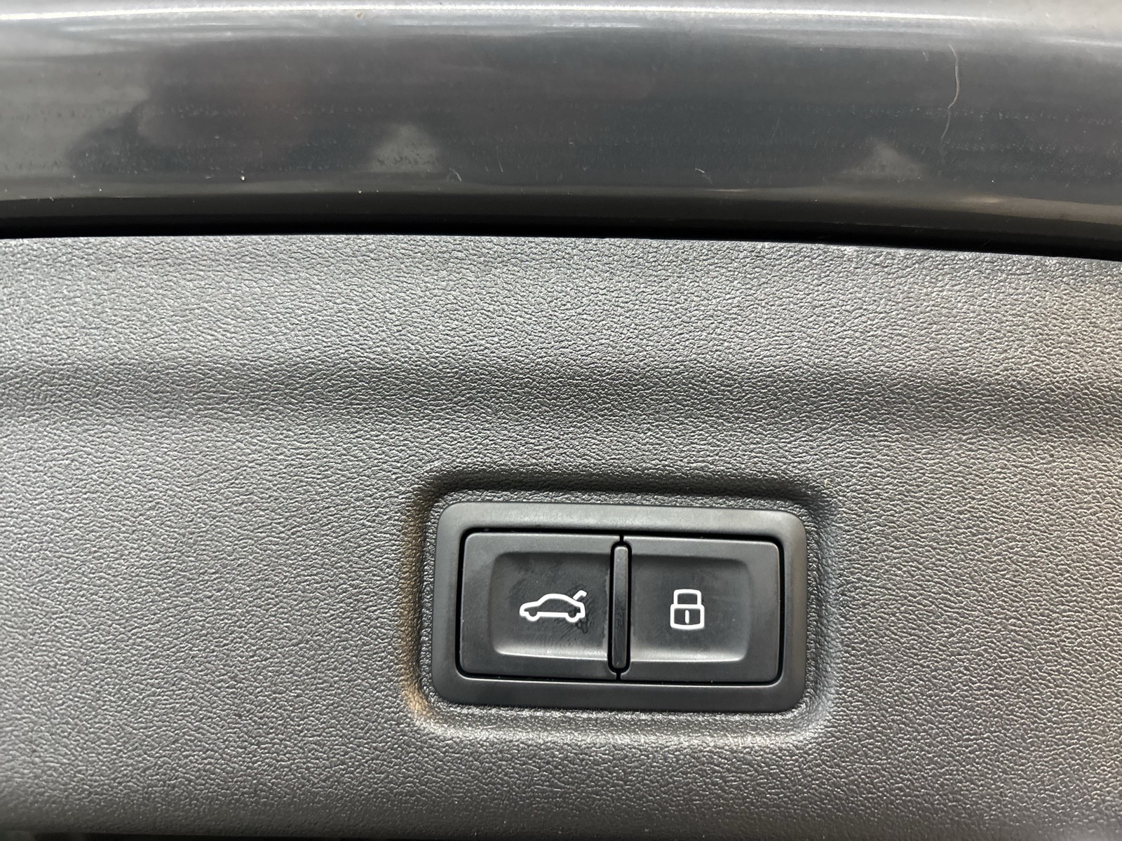 Audi Q6 e-tron quattro S LINE WÄRMEPUMPE PANO B&O AHK