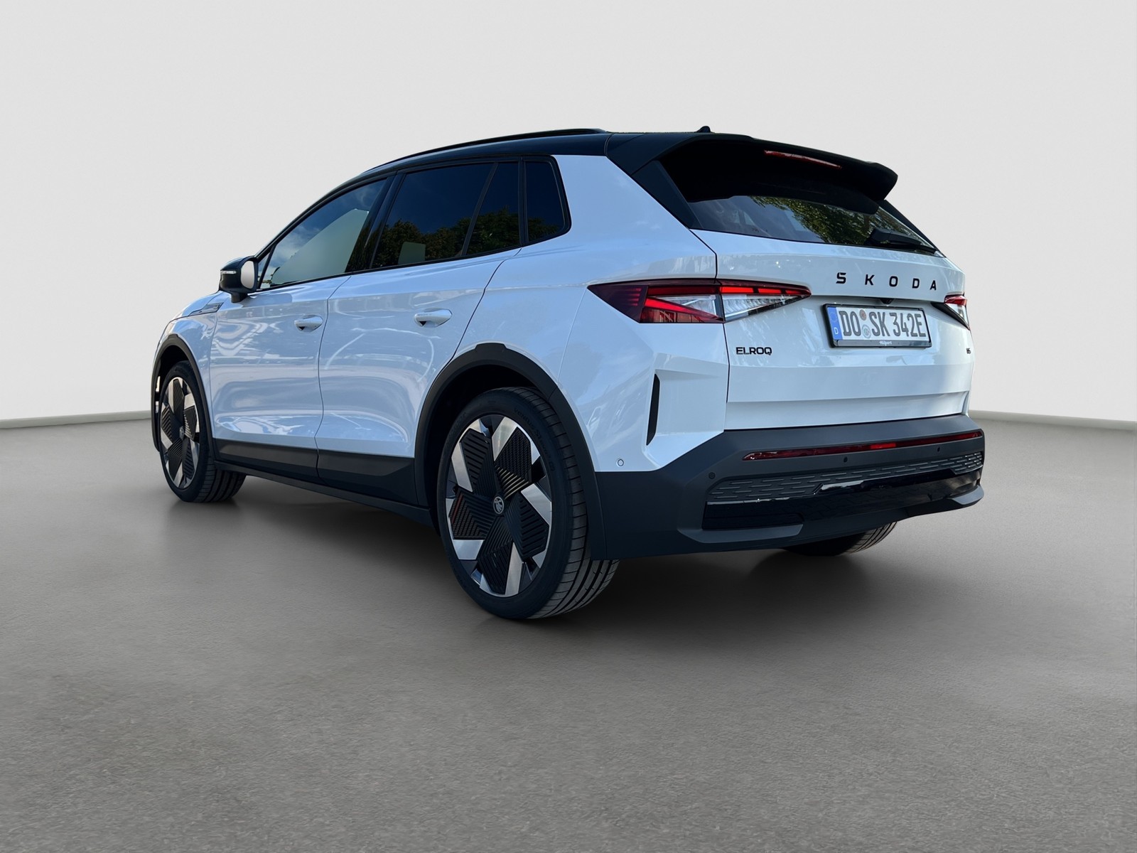 Skoda Elroq 85 First Edition AHK Hud ACC NAV 360 Grad