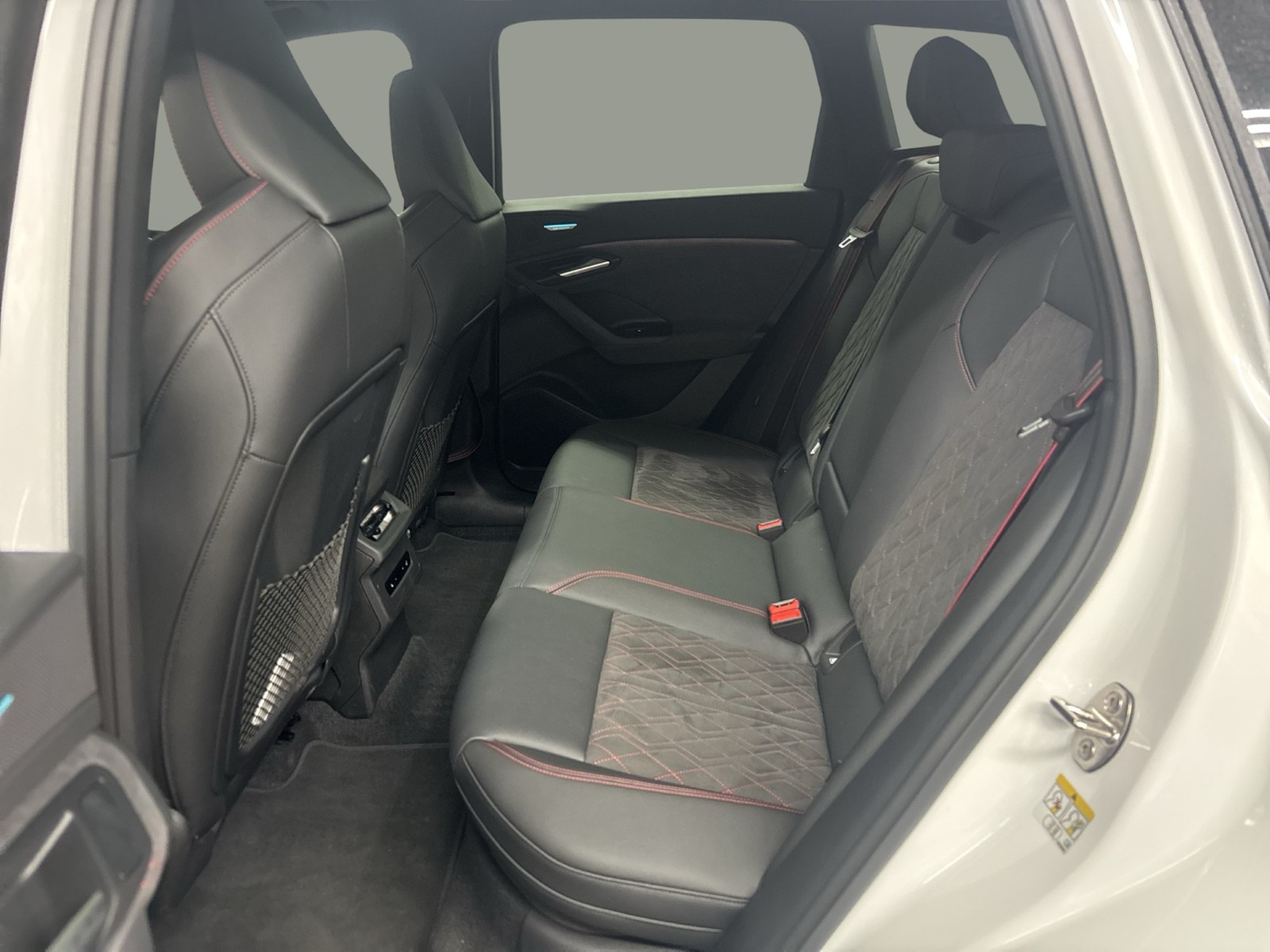 Audi Q6 e-tron quattro S LINE BLACKPAK TECHPRO PANO