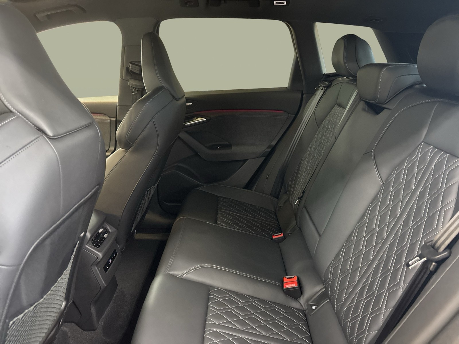 Audi Q6 e-tron quattro S LINE WÄRMEPUMPE PANO B&O CAM