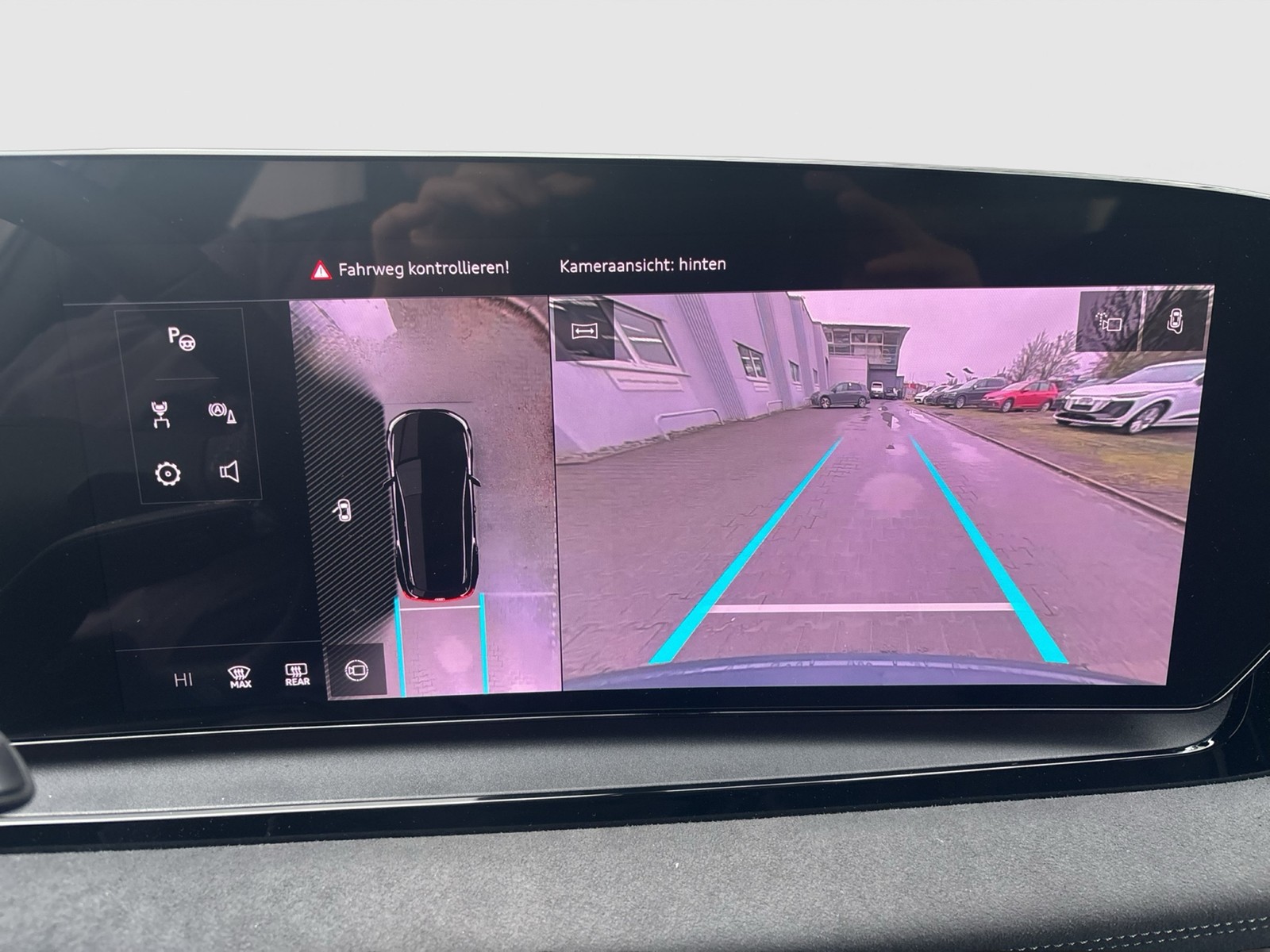 Audi Q6 e-tron quattro S LINE BLACKPAK TECHPRO PANO