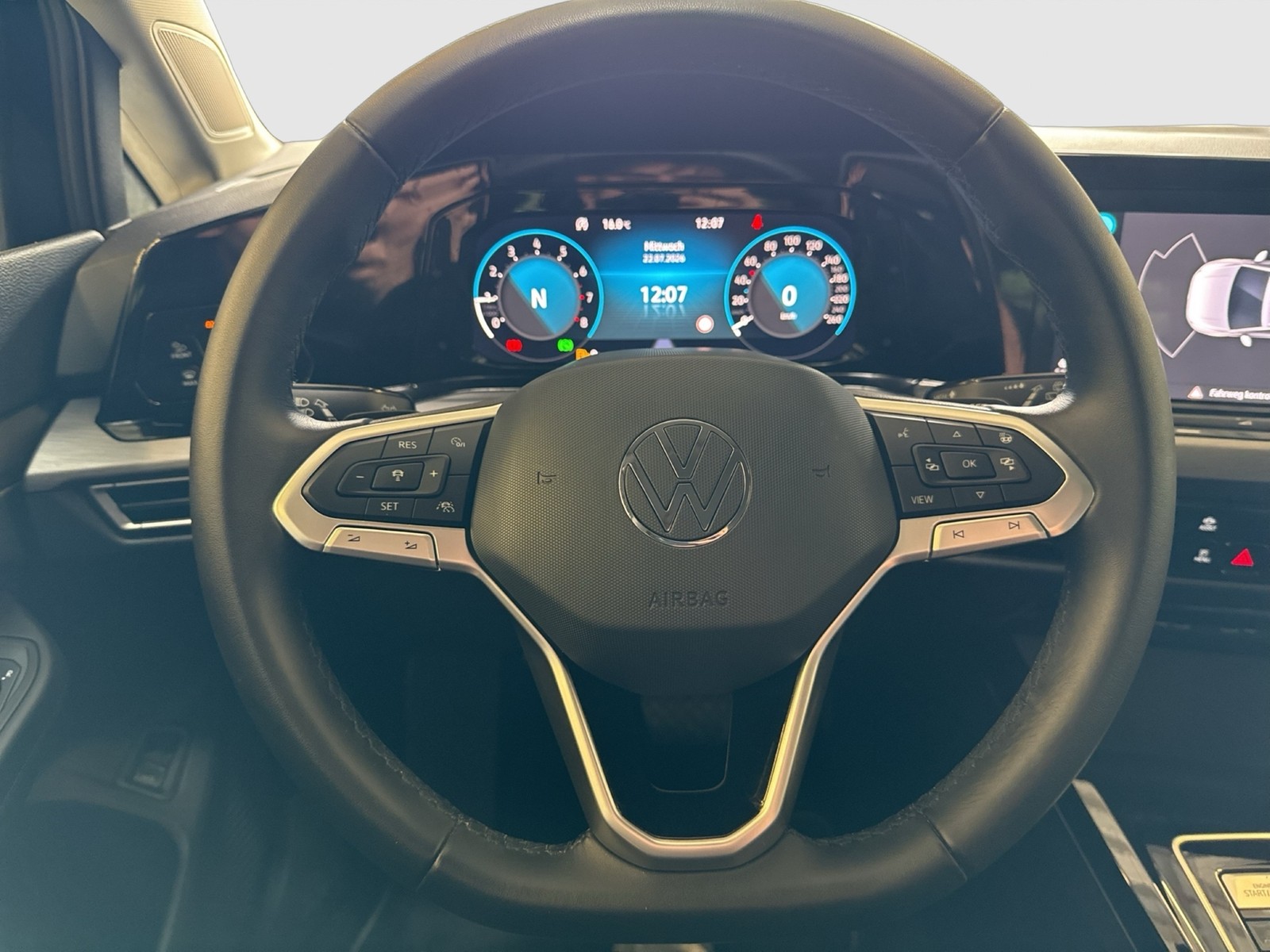 Volkswagen Golf Variant VIII 1.5eTSI STYLE ACC LM17 EKLAPPE