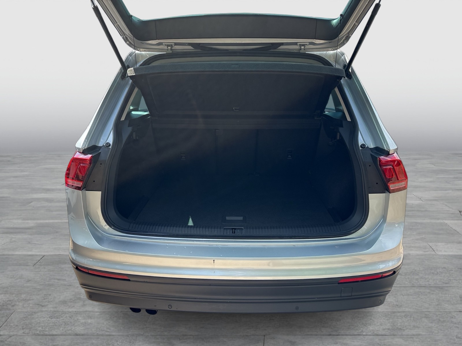 Volkswagen Tiguan 1.5 COMFORTLINE ACC ALU NAVI SITZHEIZUNG