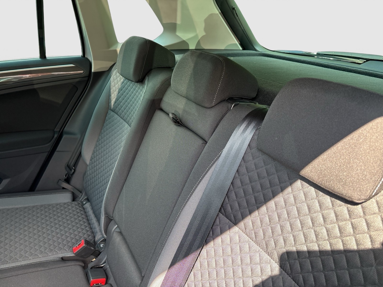 Volkswagen Tiguan 1.5 COMFORTLINE ACC ALU NAVI SITZHEIZUNG
