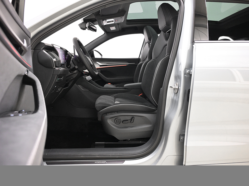 Skoda Kodiaq 2.0 SPORTLINE DSG 4x4 AHK PANO eSITZE