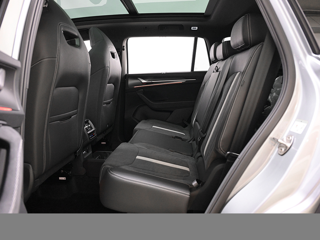 Skoda Kodiaq 2.0 SPORTLINE DSG 4x4 AHK PANO eSITZE