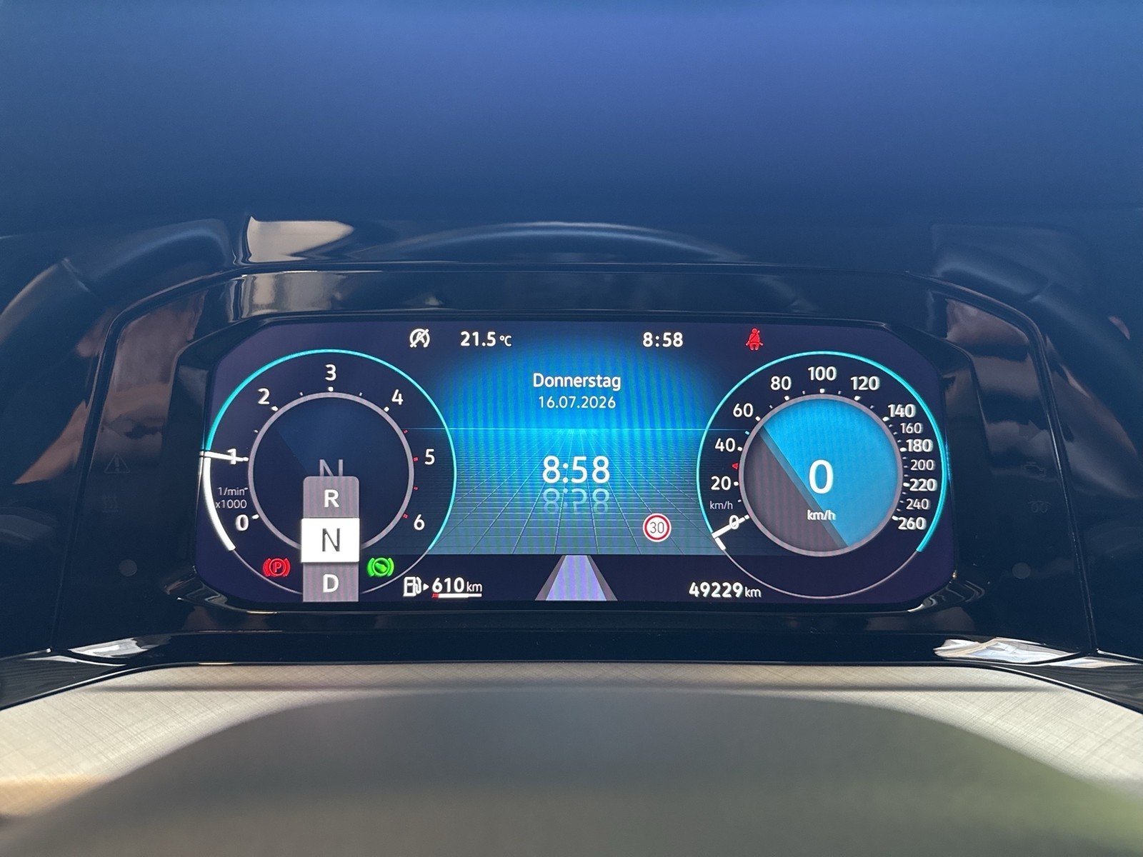 Volkswagen Golf Variant VIII 2.0 LIFE ACC NAVI ALU SITZHEIZ