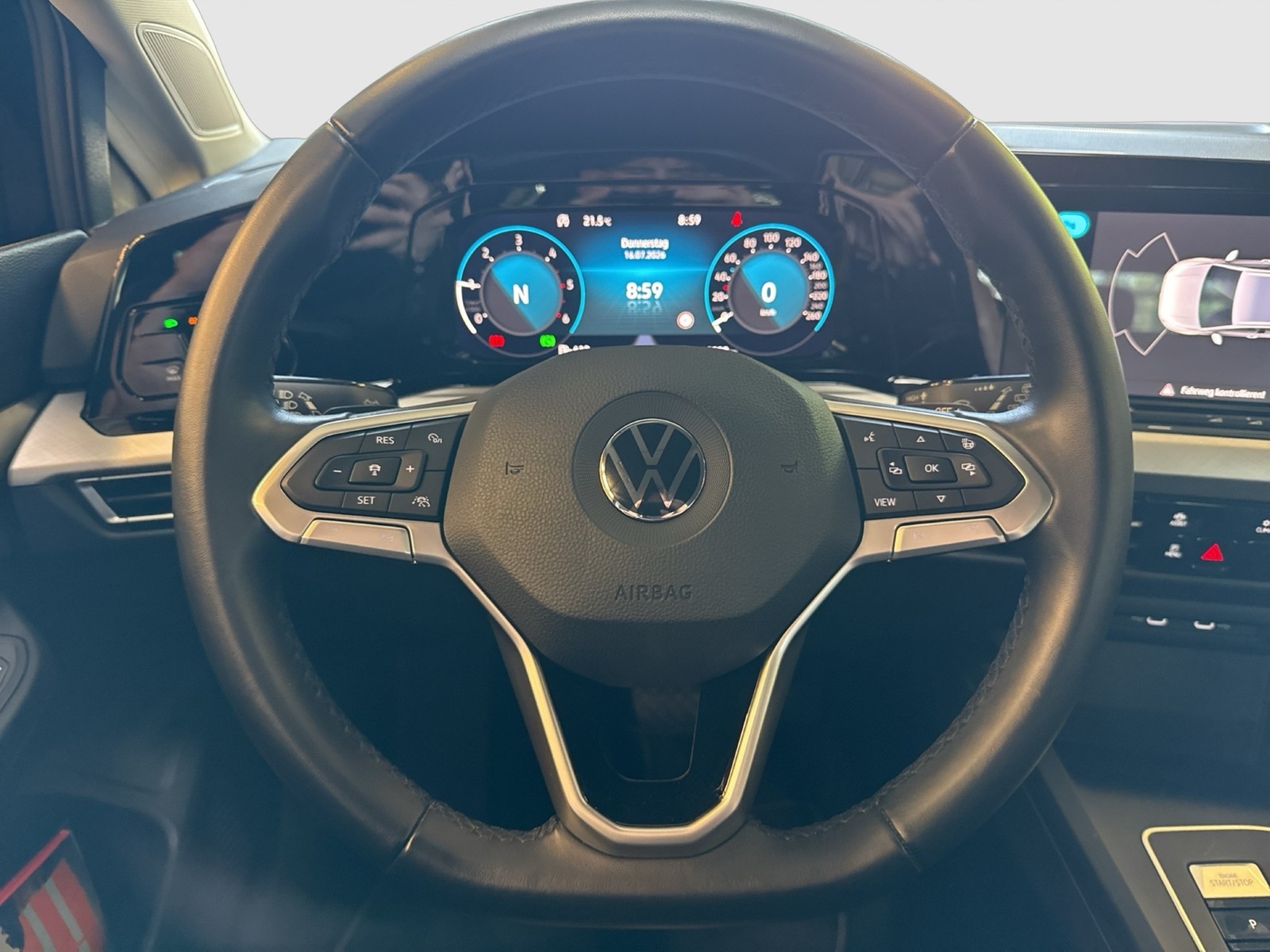 Volkswagen Golf Variant VIII 2.0 LIFE ACC NAVI ALU SITZHEIZ