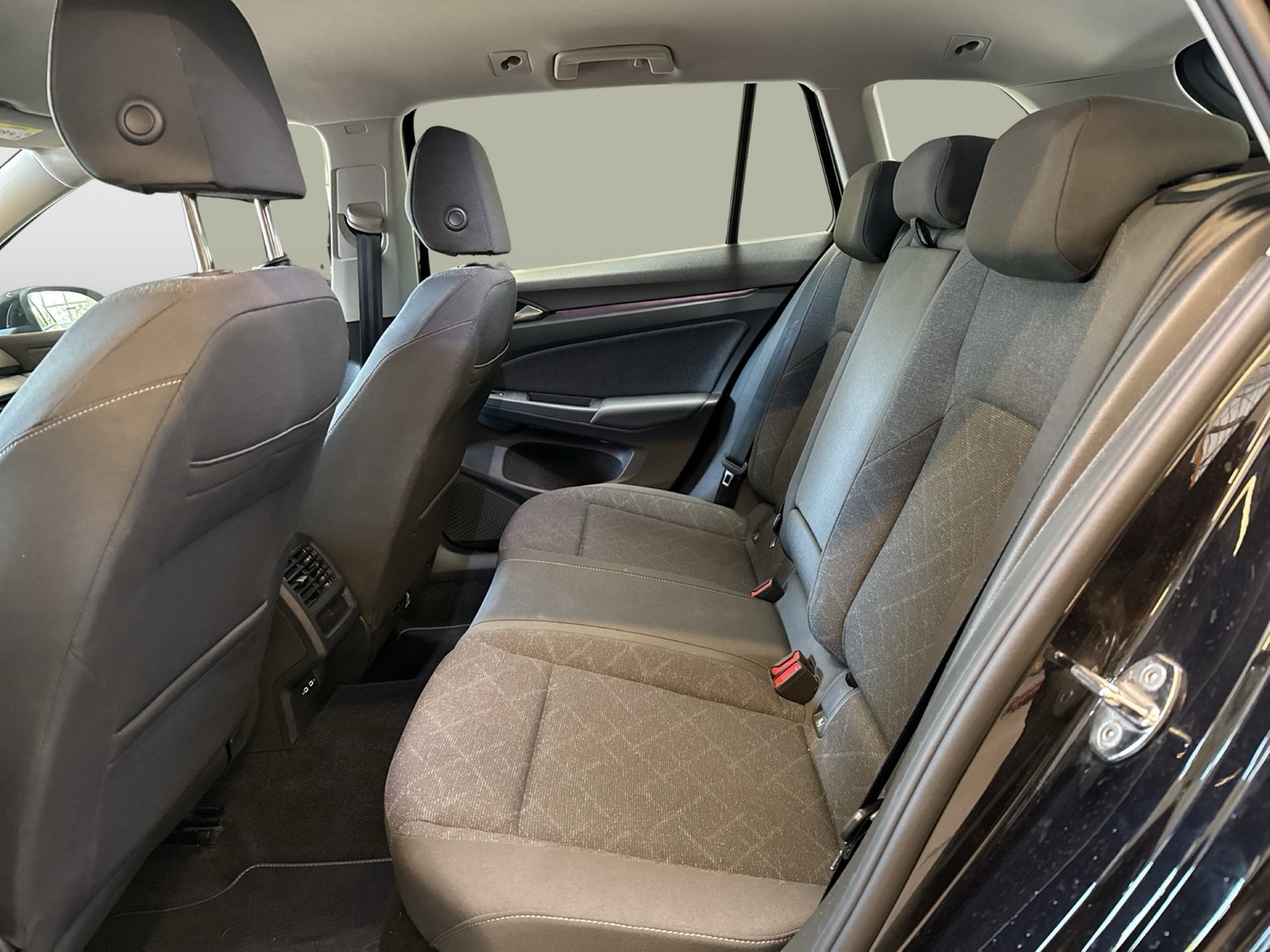 Volkswagen Golf Variant VIII 2.0 LIFE ACC NAVI ALU SITZHEIZ