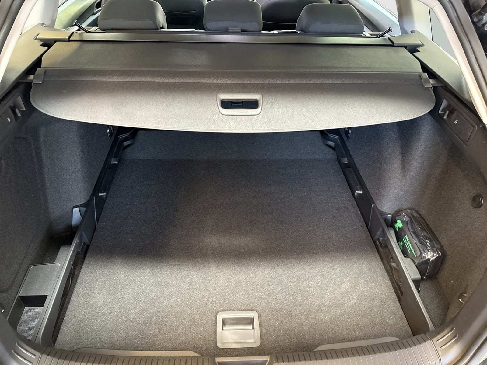 Volkswagen Golf Variant VIII 2.0 LIFE ACC NAVI ALU SITZHEIZ