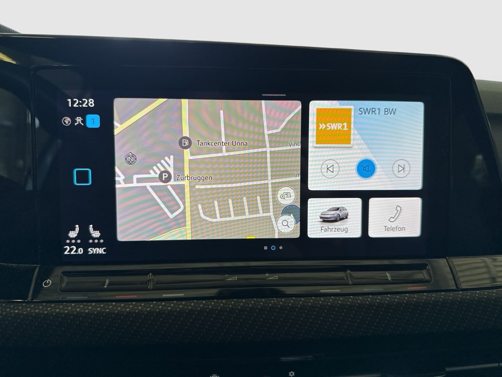Volkswagen Golf Variant VIII 1.5 eTSI R-LINE CAM ACC LM17
