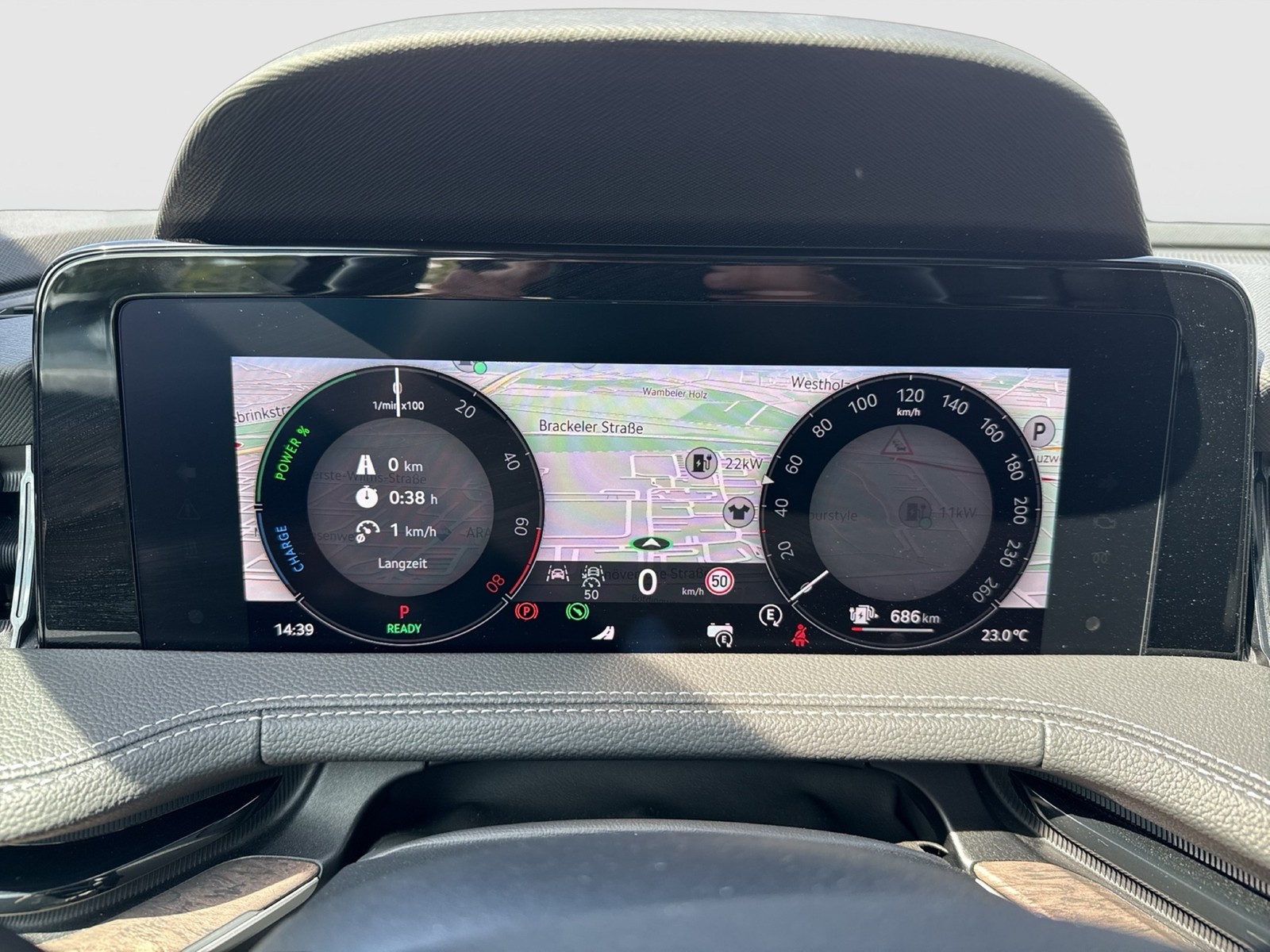Skoda Superb Combi 1.5 iV L&K PANO CANTON AHK 360°CAM