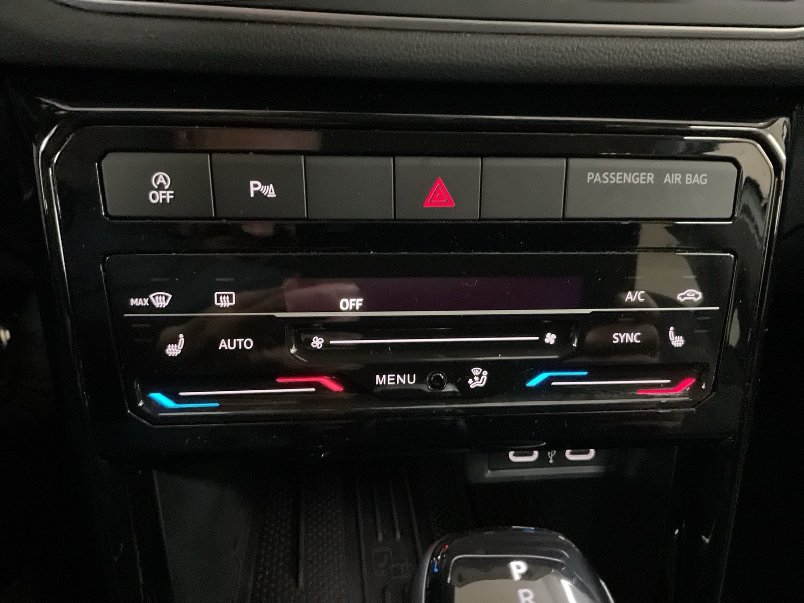 Volkswagen T-Cross 1.0 GOAL ACC CARPLAY LM17 SITZHEIZUNG