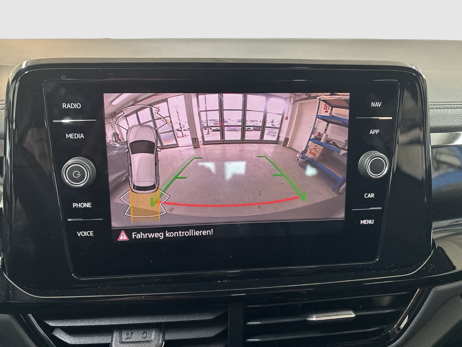 Volkswagen T-Roc 2.0 R BLACK STYLE 4X4 CAM ACC LM18 MATRIX