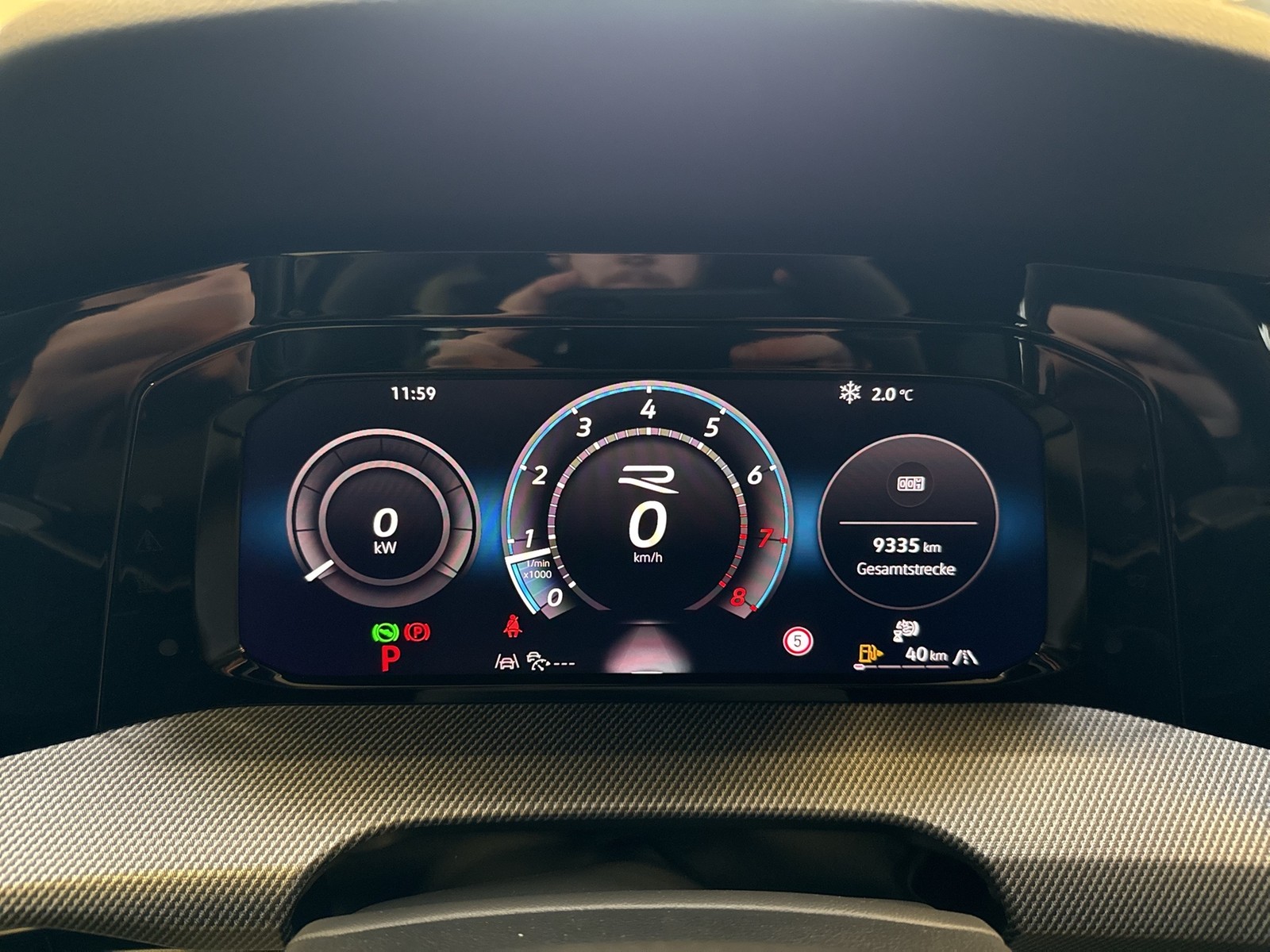 Volkswagen Golf VIII 2.0 R 4X4 FACELIFT AHK CAM ACC LM18