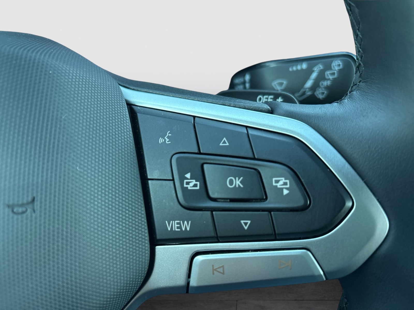 Volkswagen T-Cross 1.0 GOAL AHK ACC NAVI LM17 CARPLAY LED