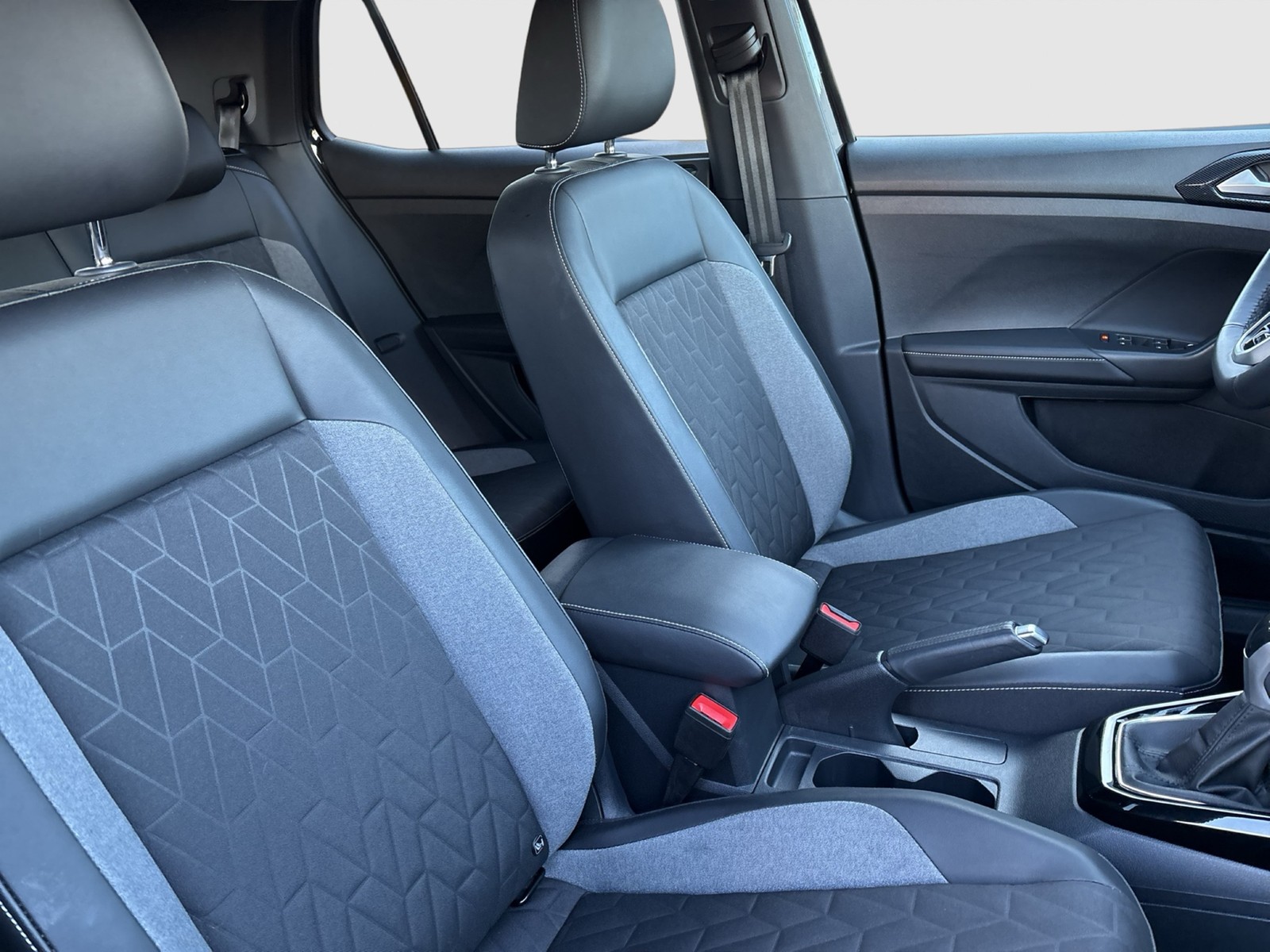 Volkswagen T-Cross 1.0 GOAL AHK ACC NAVI LM17 CARPLAY LED