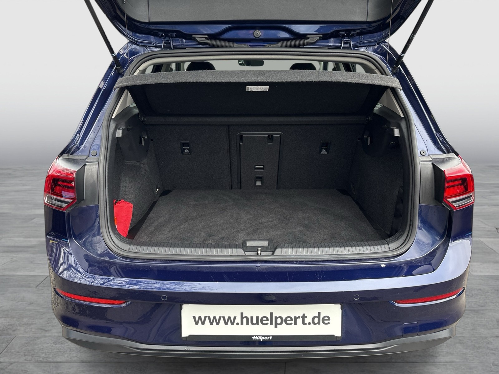 Volkswagen Golf VIII 1.5 LIFE CAM NAVI LED+ CARPLAY SITZHZ.