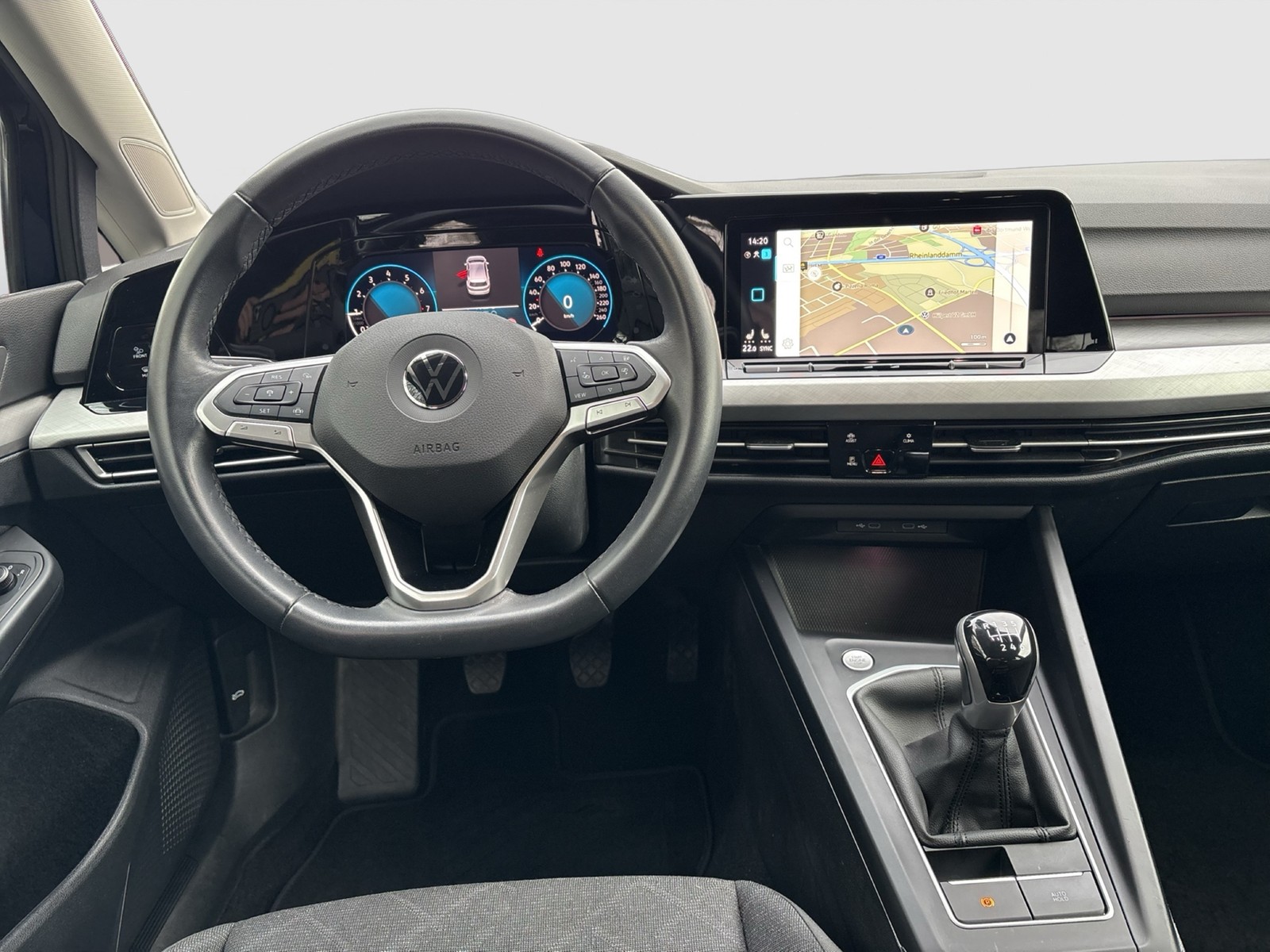 Volkswagen Golf VIII 1.5 LIFE CAM NAVI LED+ CARPLAY SITZHZ.