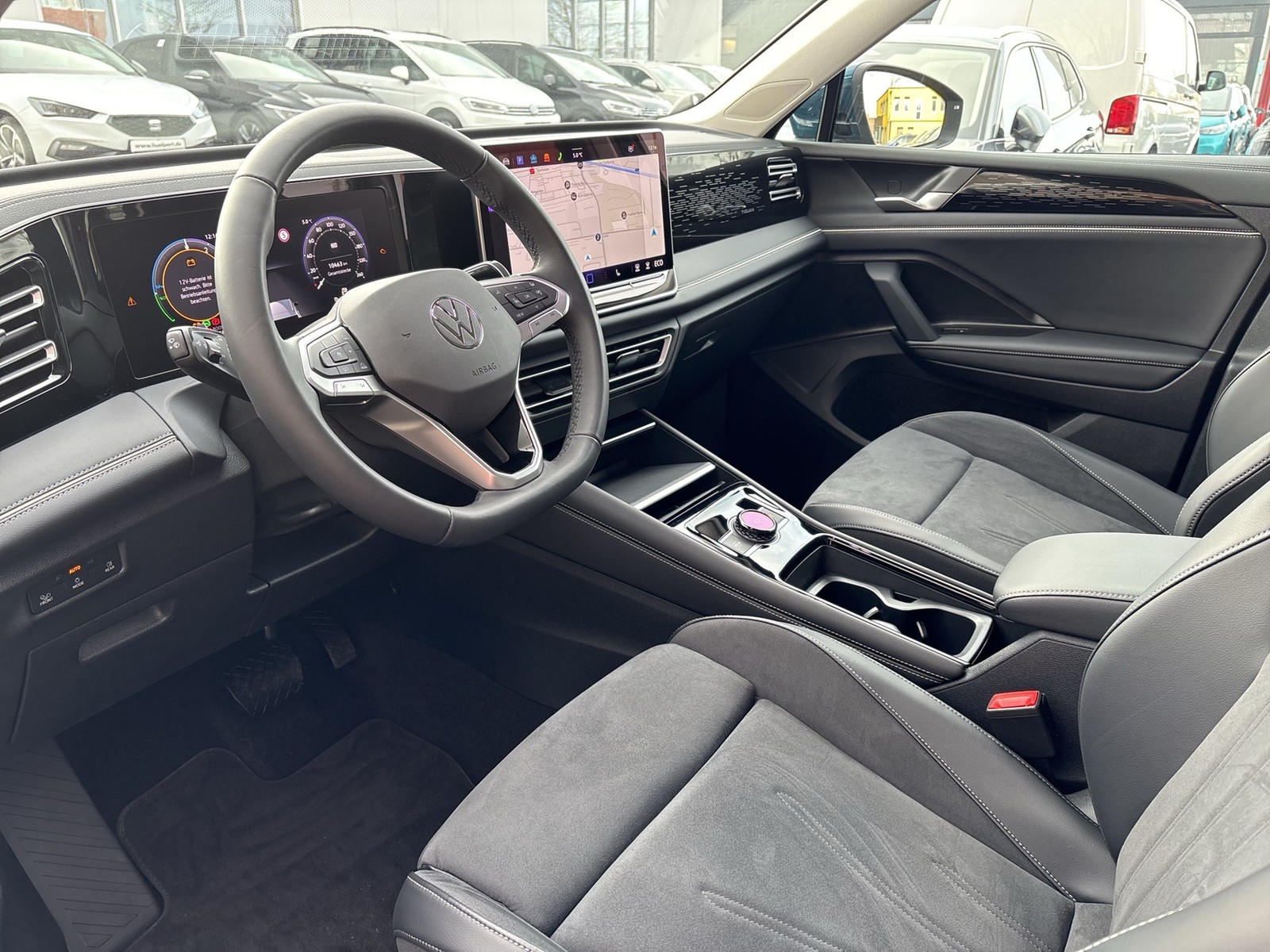 Volkswagen Tiguan 1.5 HYBRID ELEGANCE AHK CAM ACC NAVI