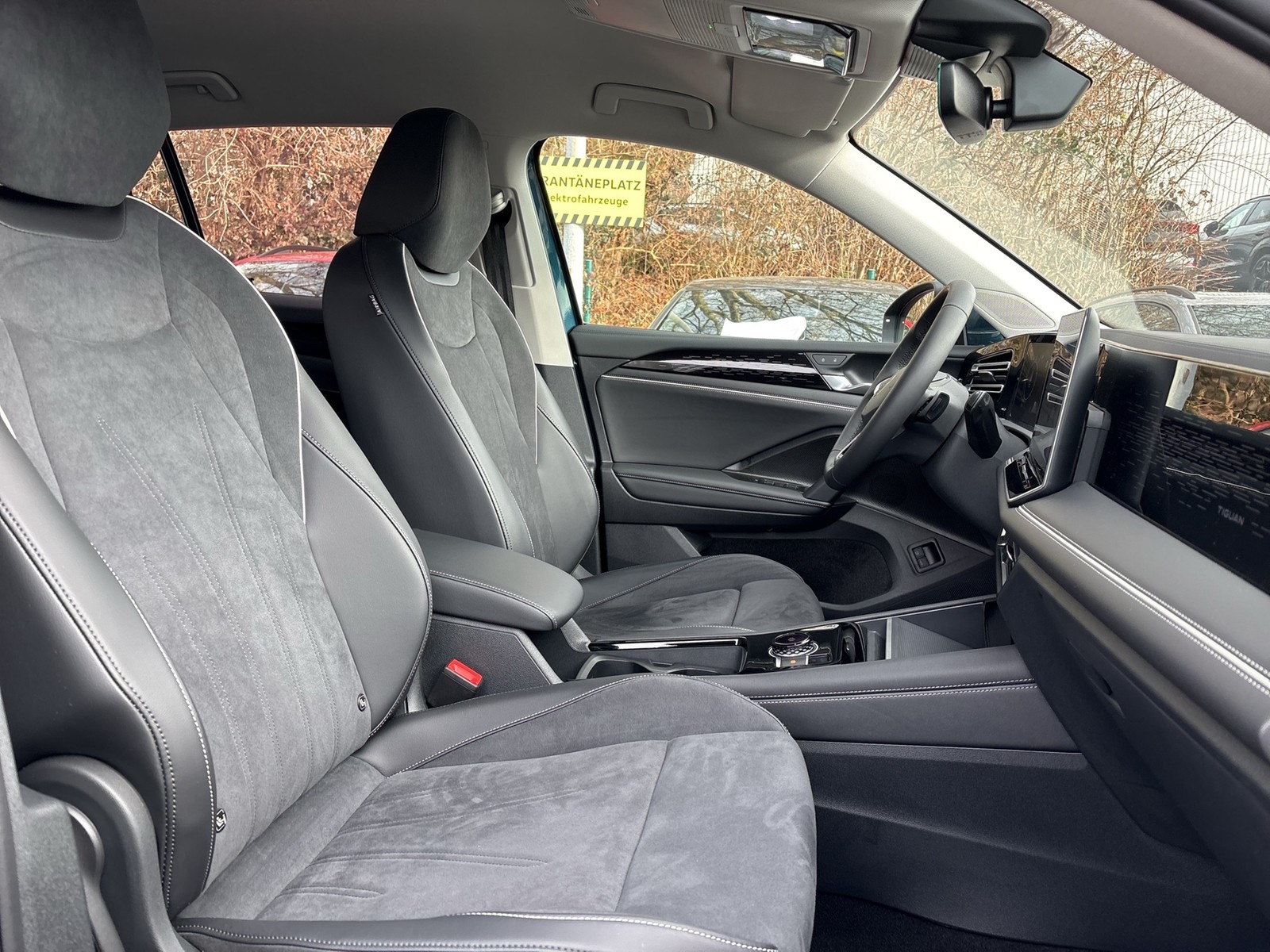 Volkswagen Tiguan 1.5 HYBRID ELEGANCE AHK CAM ACC NAVI