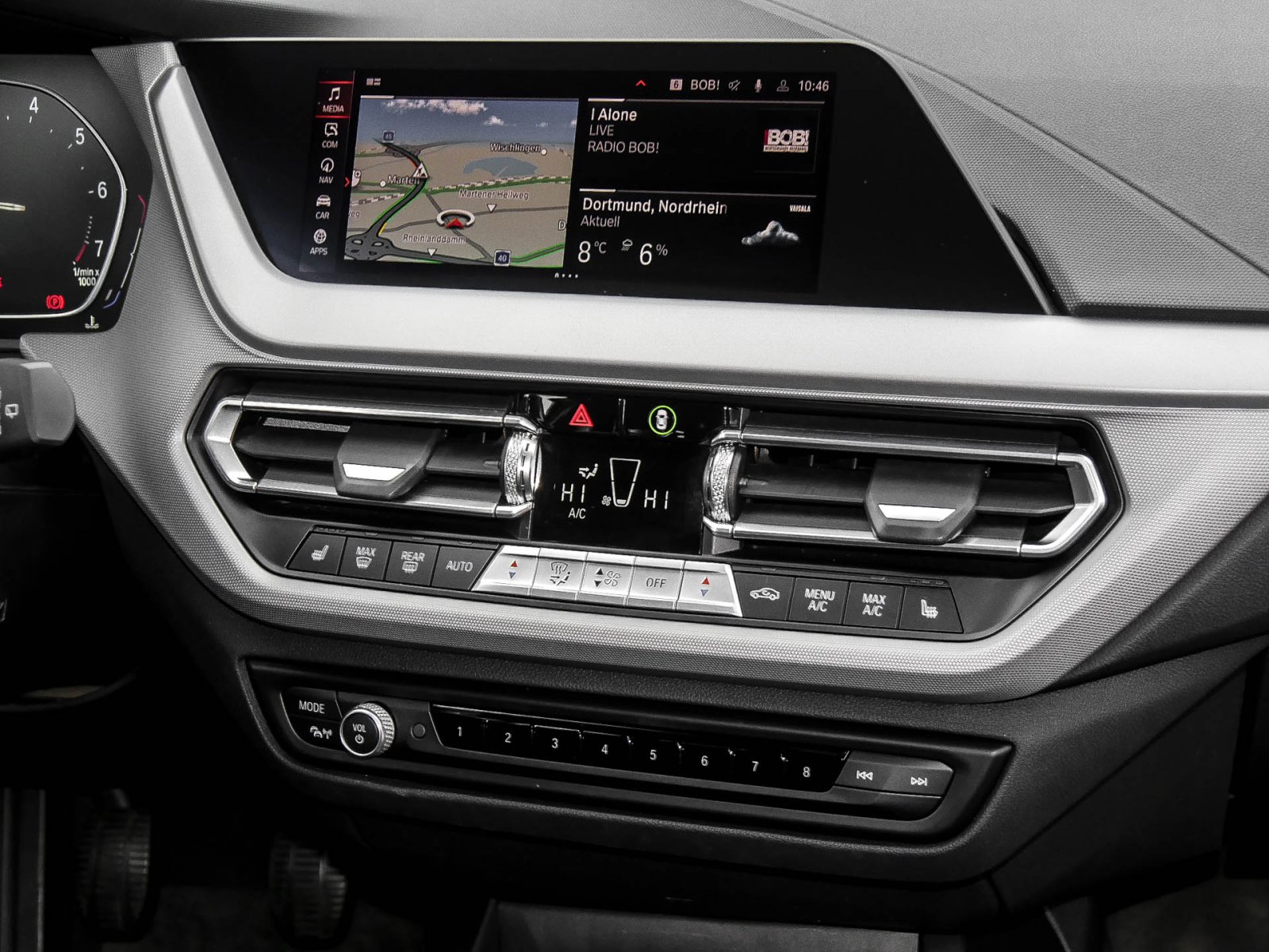 BMW 118 i Advantage NAVI ALU LIVE-COCKPIT SITZHEIZ.