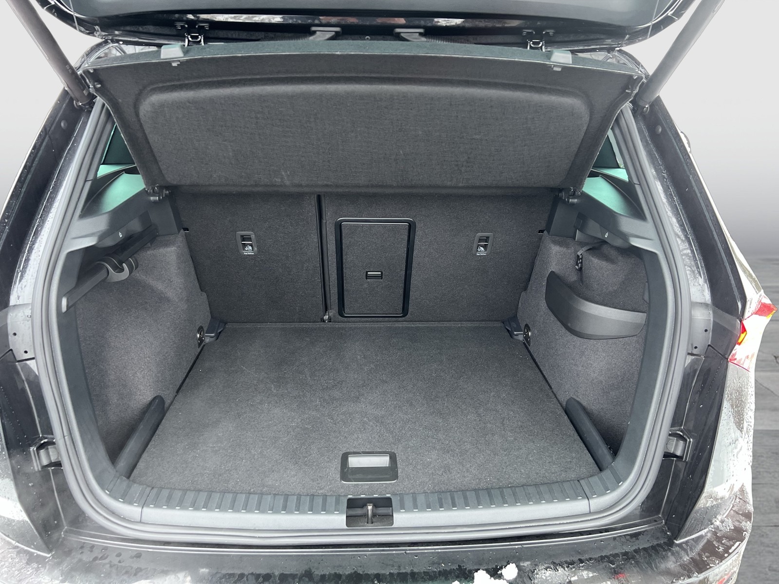 Skoda Karoq 1.5 SPORTLINE PANO CAM MATRIX EKLAPPE NAVI