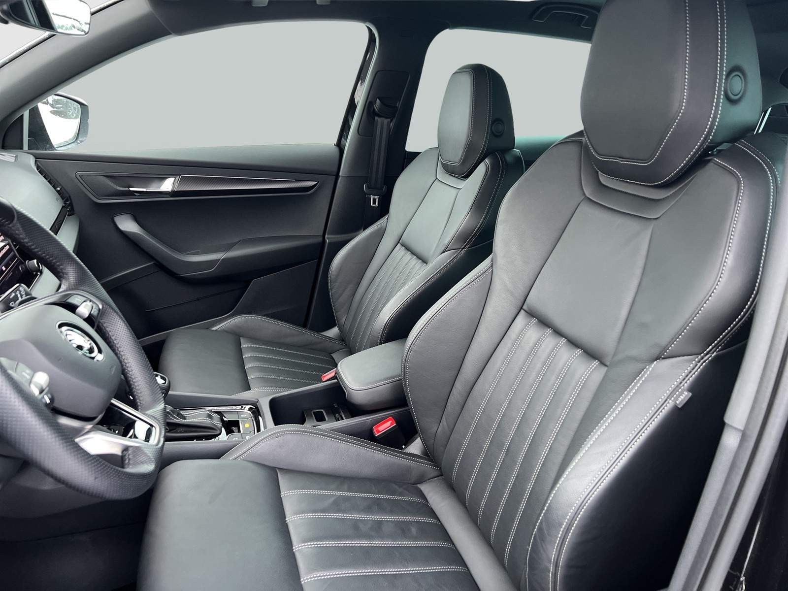 Skoda Karoq 1.5 SPORTLINE PANO CAM MATRIX EKLAPPE NAVI